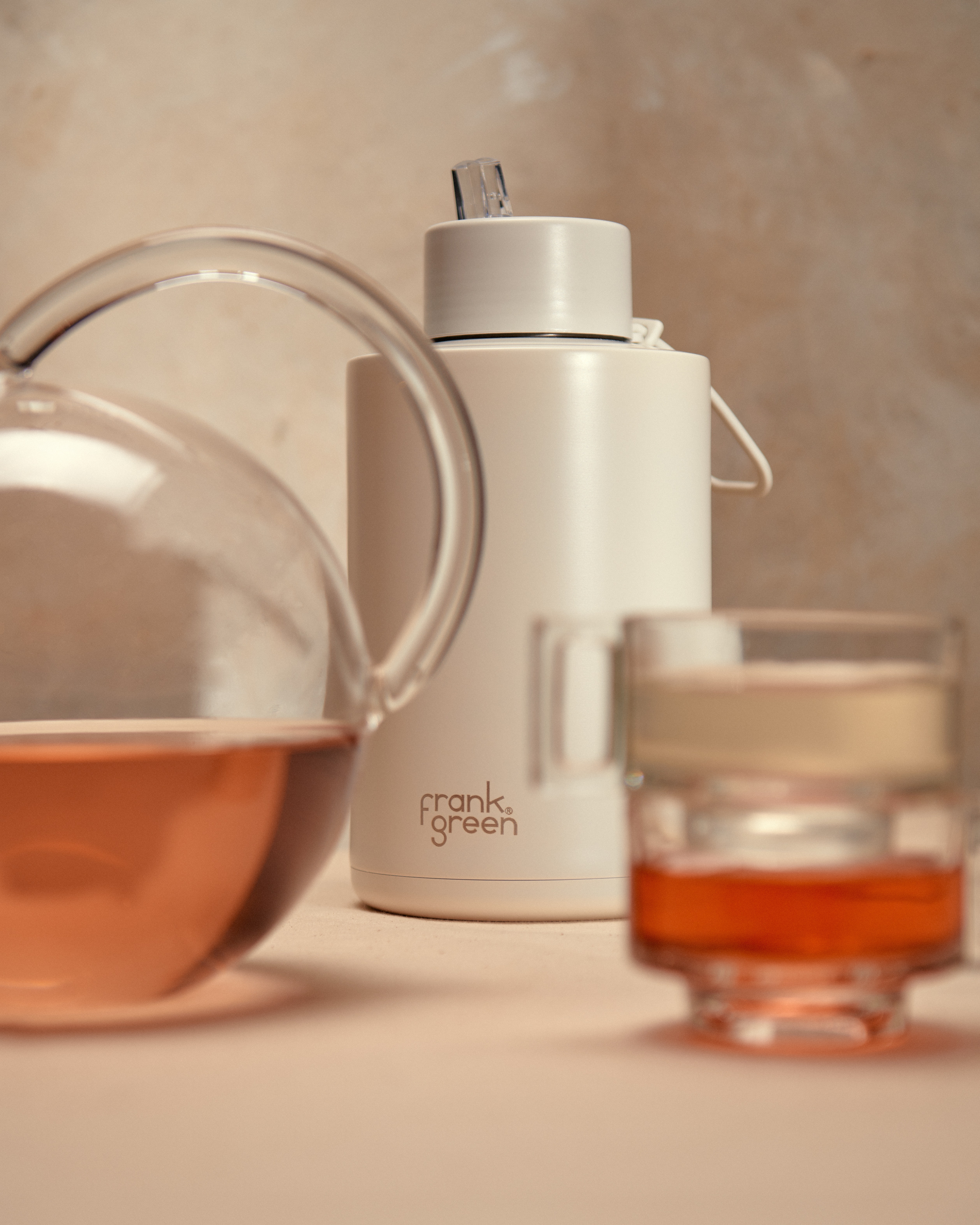 Cloud Ceramic Reusable Bottle - 68oz / 2,000ml | FRANK GREEN