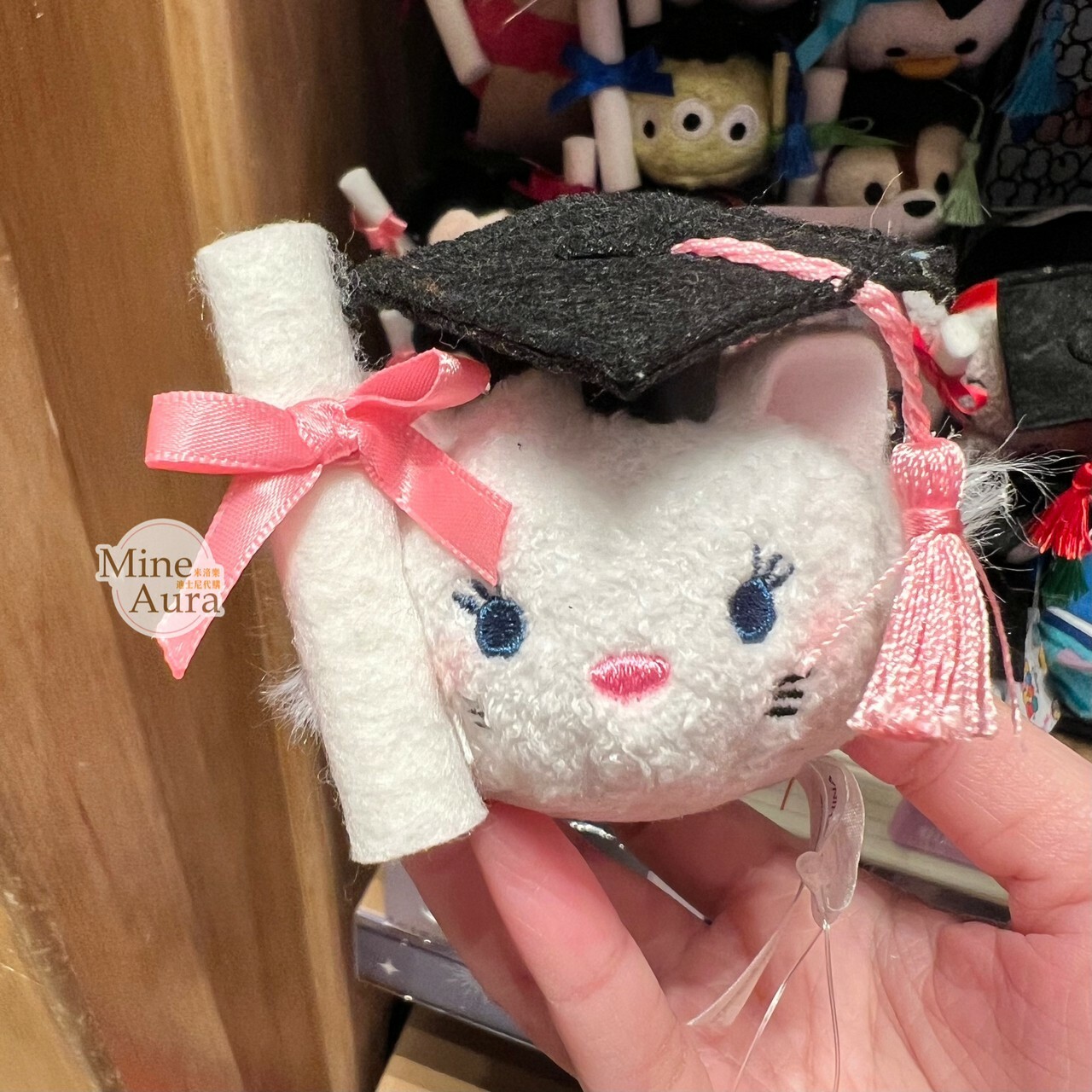 TSUM TSUM 畢業學士服造型 瑪莉貓 Marie 迷你公仔 娃娃 貓兒歷險記 The Aristocats -香港迪士尼樂園