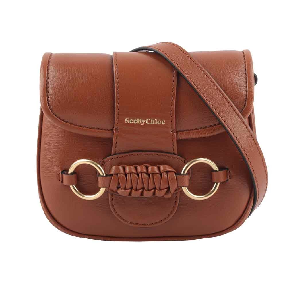 【SEE BY CHLOE】Saddie 閃亮山羊皮翻蓋斜背包(棕色)