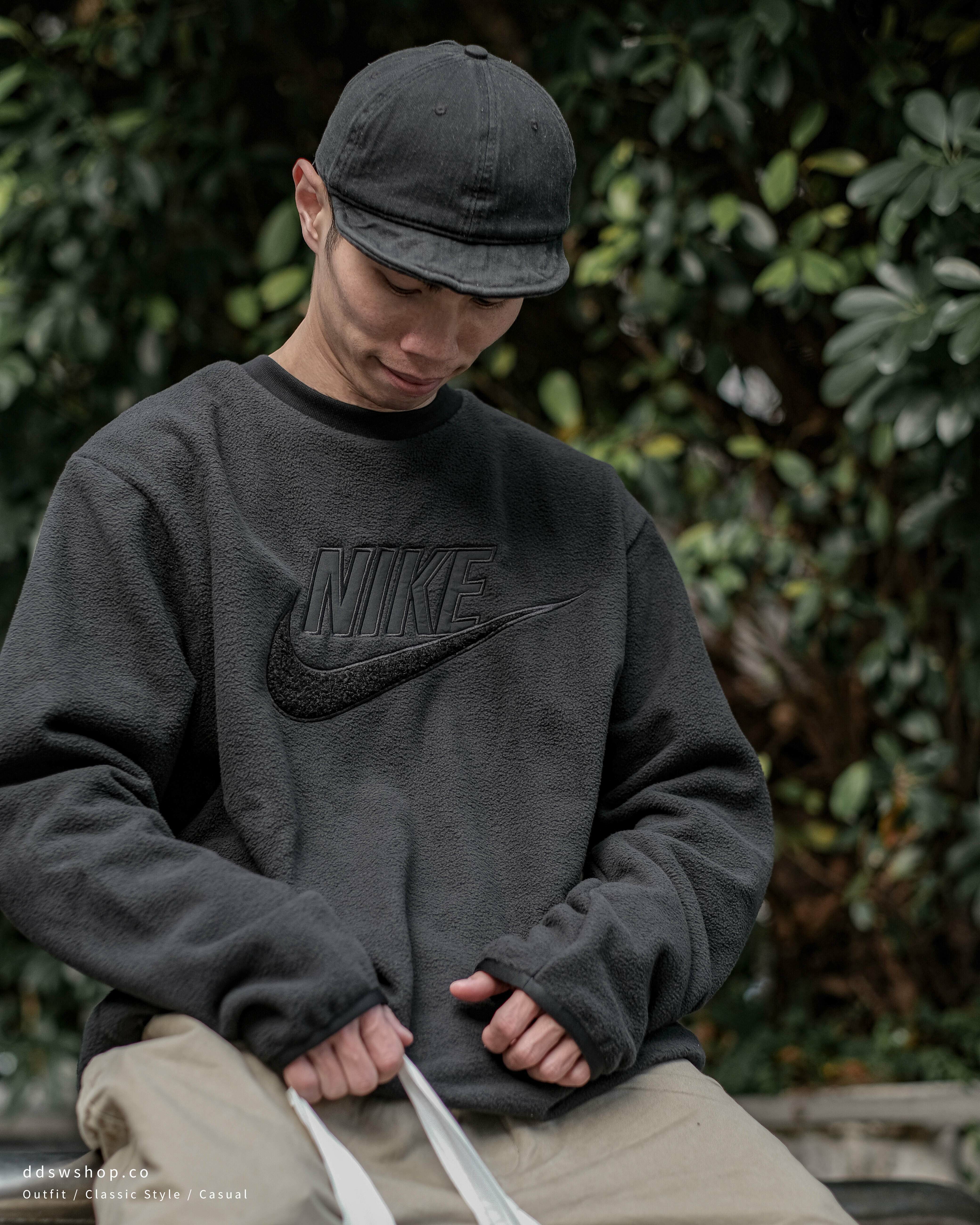 Nike Club Fleece Sweatshirts 大學踢 搖粒絨 大Logo 異材質 黑色 DQ4889-010