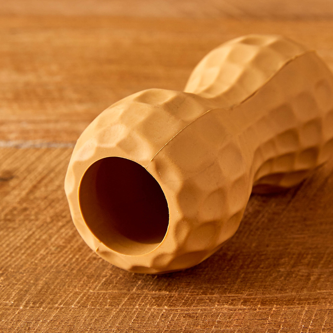 Poochie Butter- 花生填充玩具