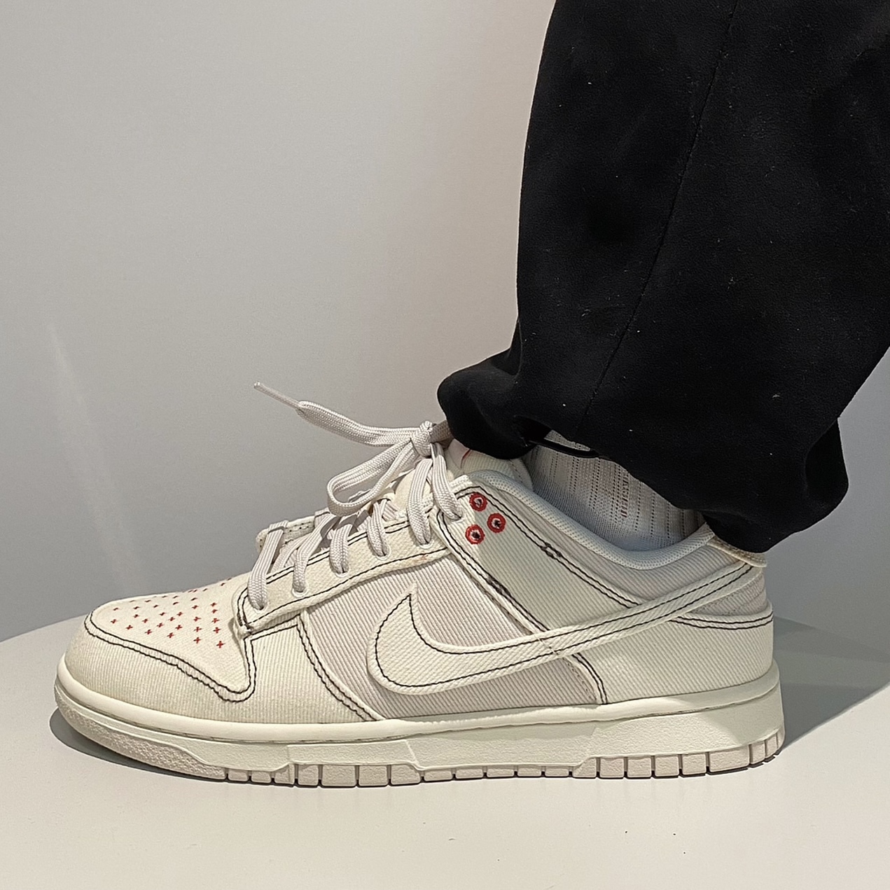 NIKE DUNK LOW 牛仔布 外縫線 布面 奶油白 紅 白 DV0834-100 / 預購