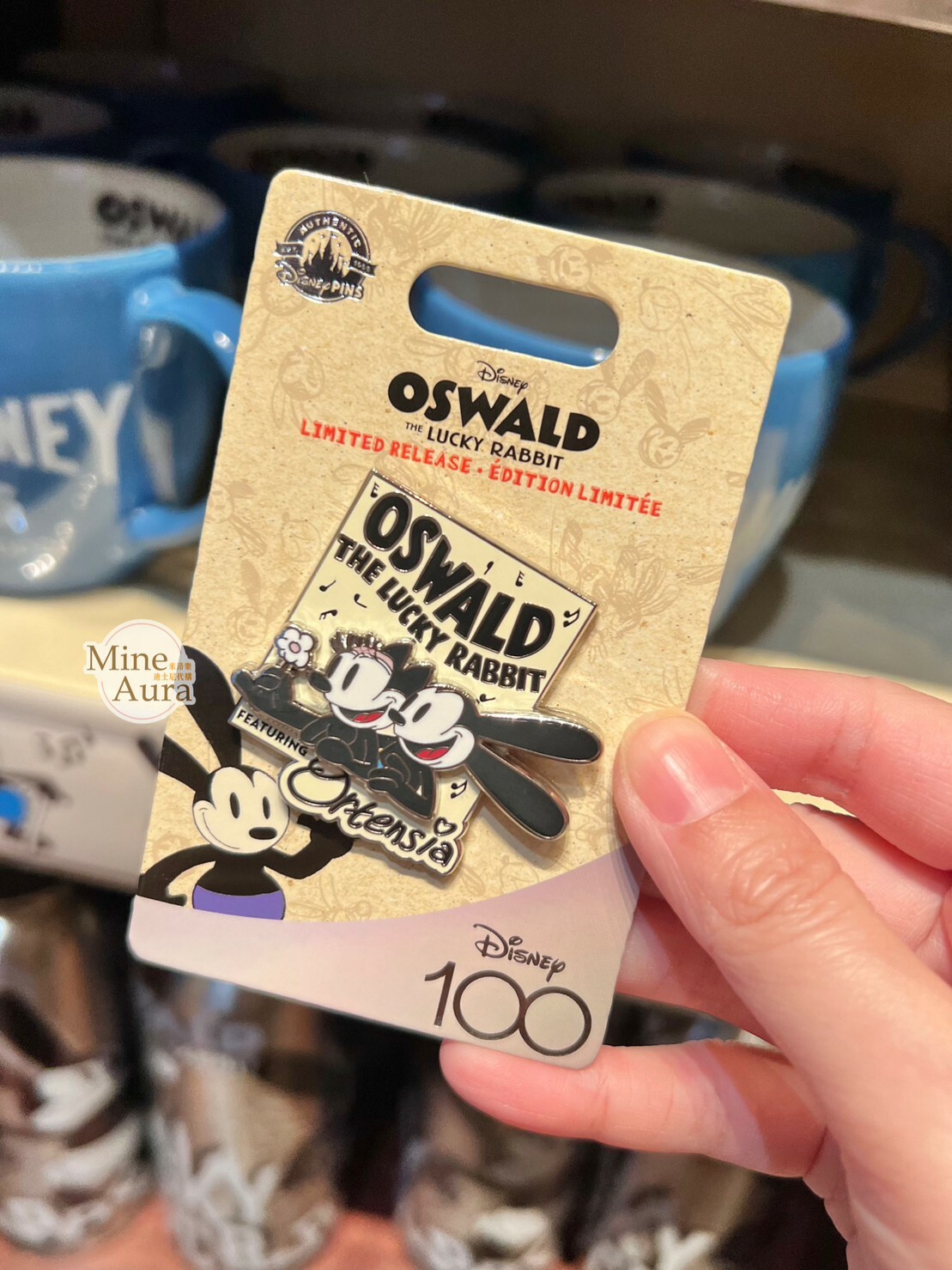 100 周年 幸運兔 奧斯華 Oswald 與女友 Ortensia 徽章 PIN -香港迪士尼樂園