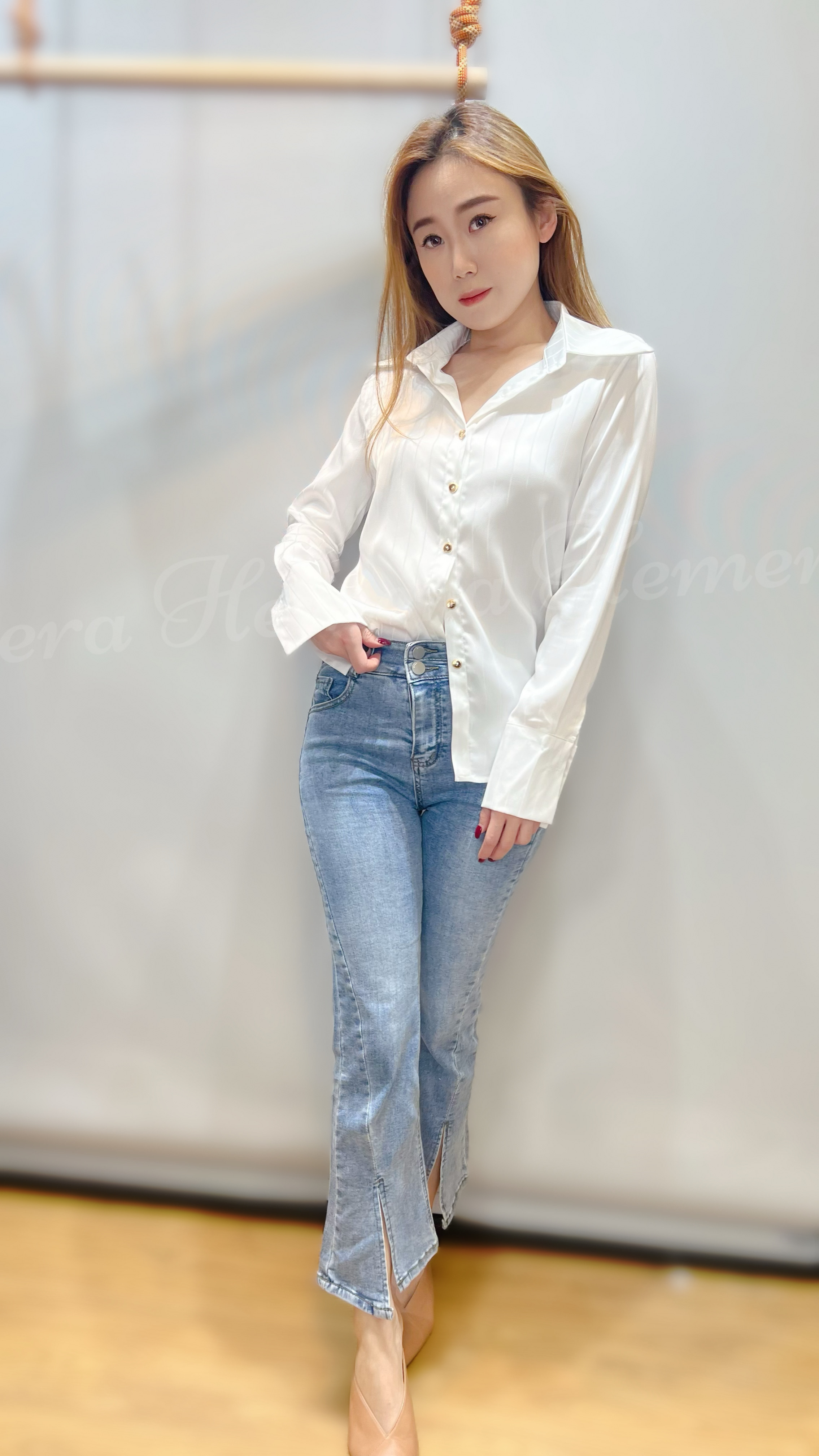 IN STOCK: BZ23W0248 超滑仿絲暗直間紋上身