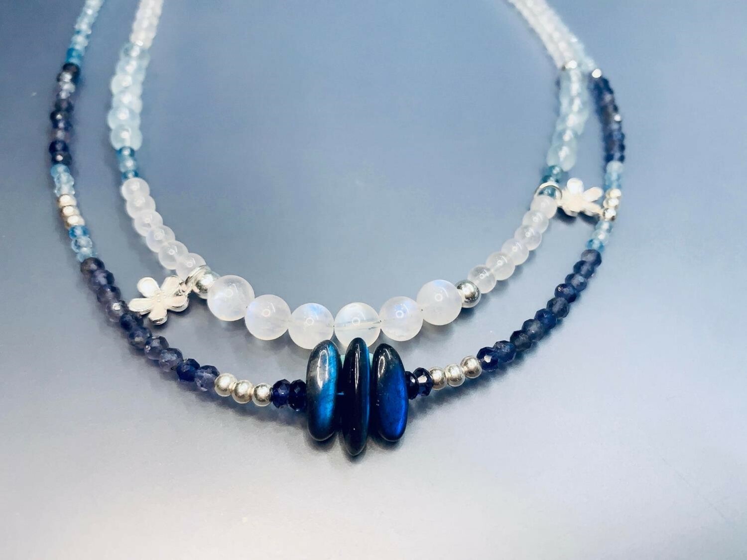 曖曖內含光丨拉長石、月光石、海藍寶設計項鍊共二款丨三月與六月誕生石