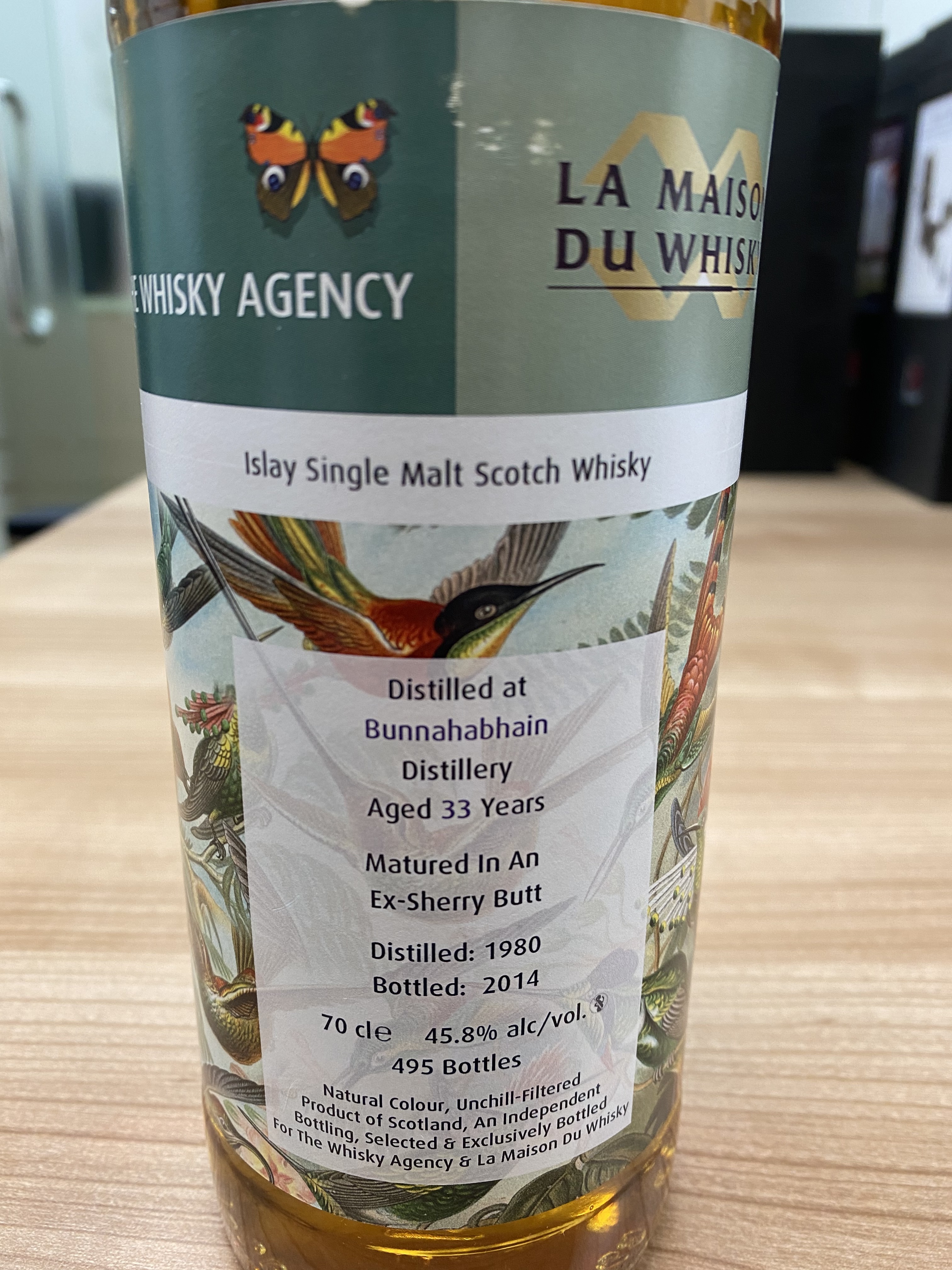 La Masion du Whisky , The Whisky Agent , Islay Bunnahabhain 33 years  Single Malt Whisky, Distilled in 1980, Bottled in 2014, limited edition 495 bottles