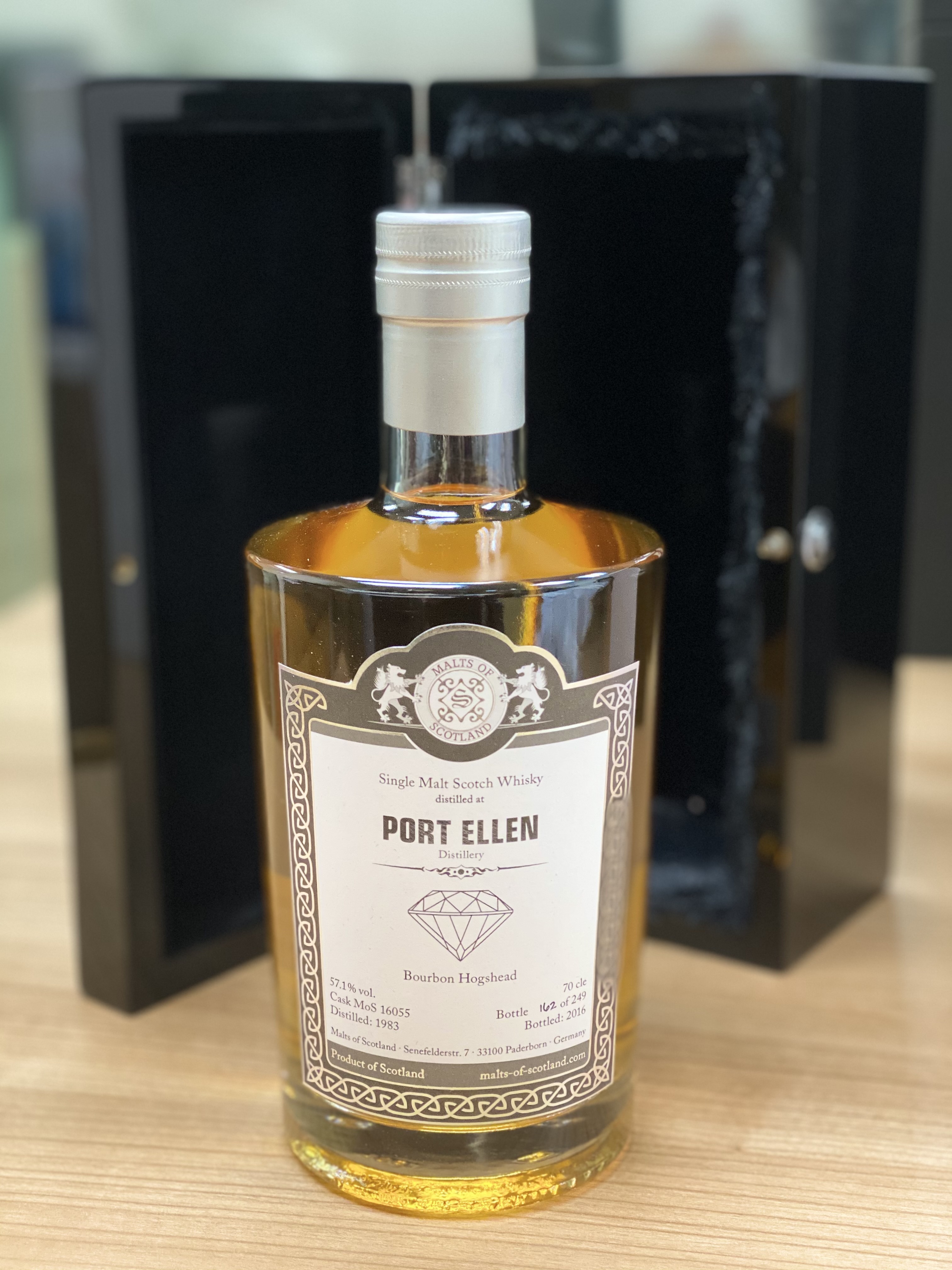 33年 MOS port ellen，Distilled 1983, Bottled 2016, limited edition no. 163  of 249 bottles,