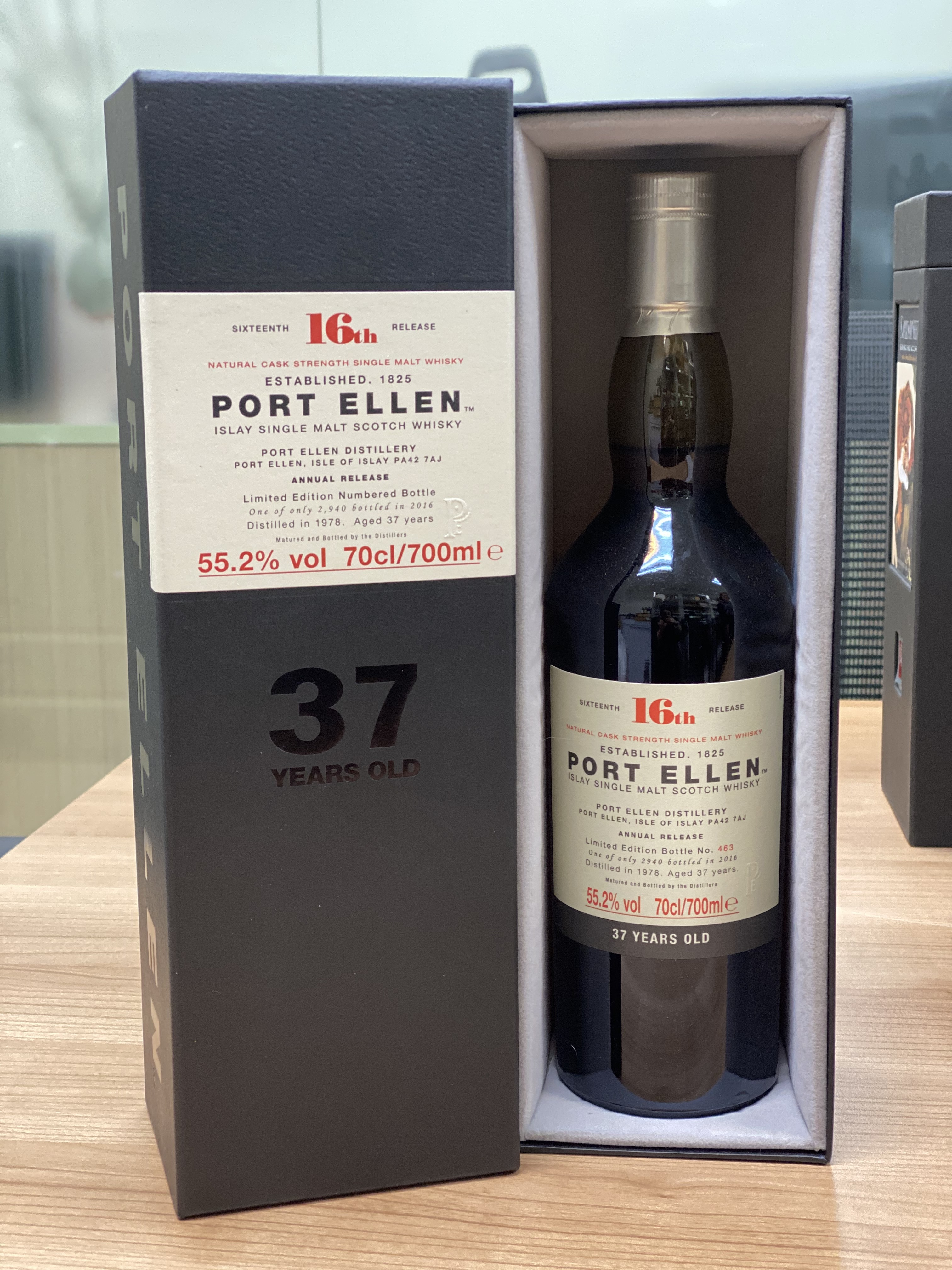 Port Ellen 16th, 37 years, limited edition n.463, 55.2% alcohol vol