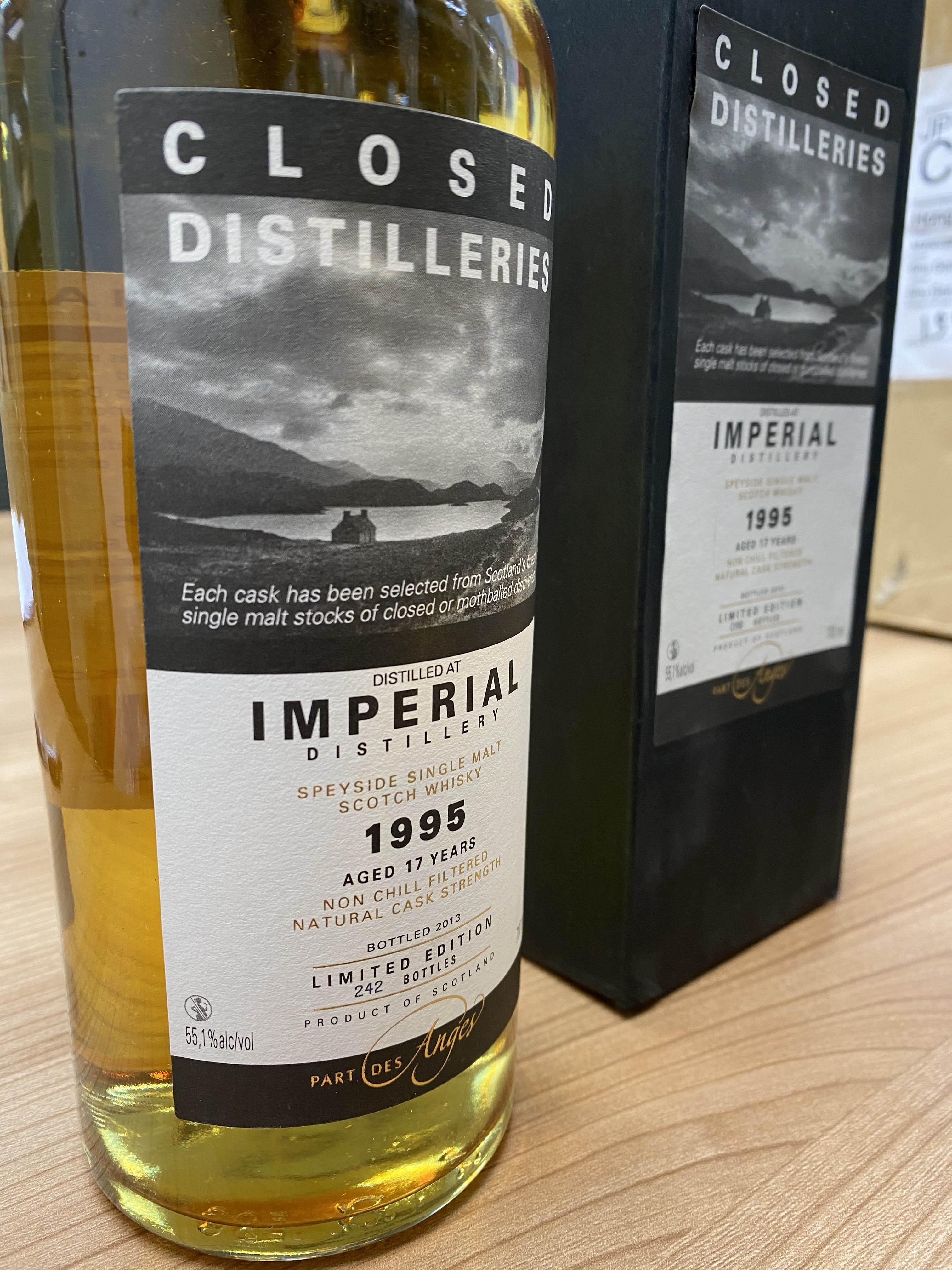 Imperial .Distilled:1995Bottled :2013  17 years old55.1 % Vol