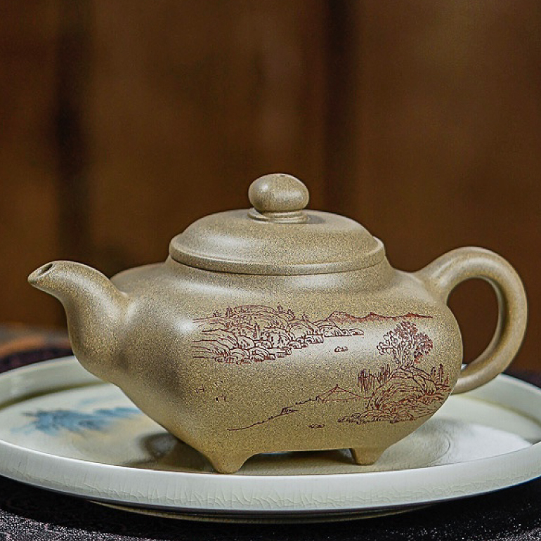 【傳爐】-- 此款傳統四方傳爐器型，作品器型穩重