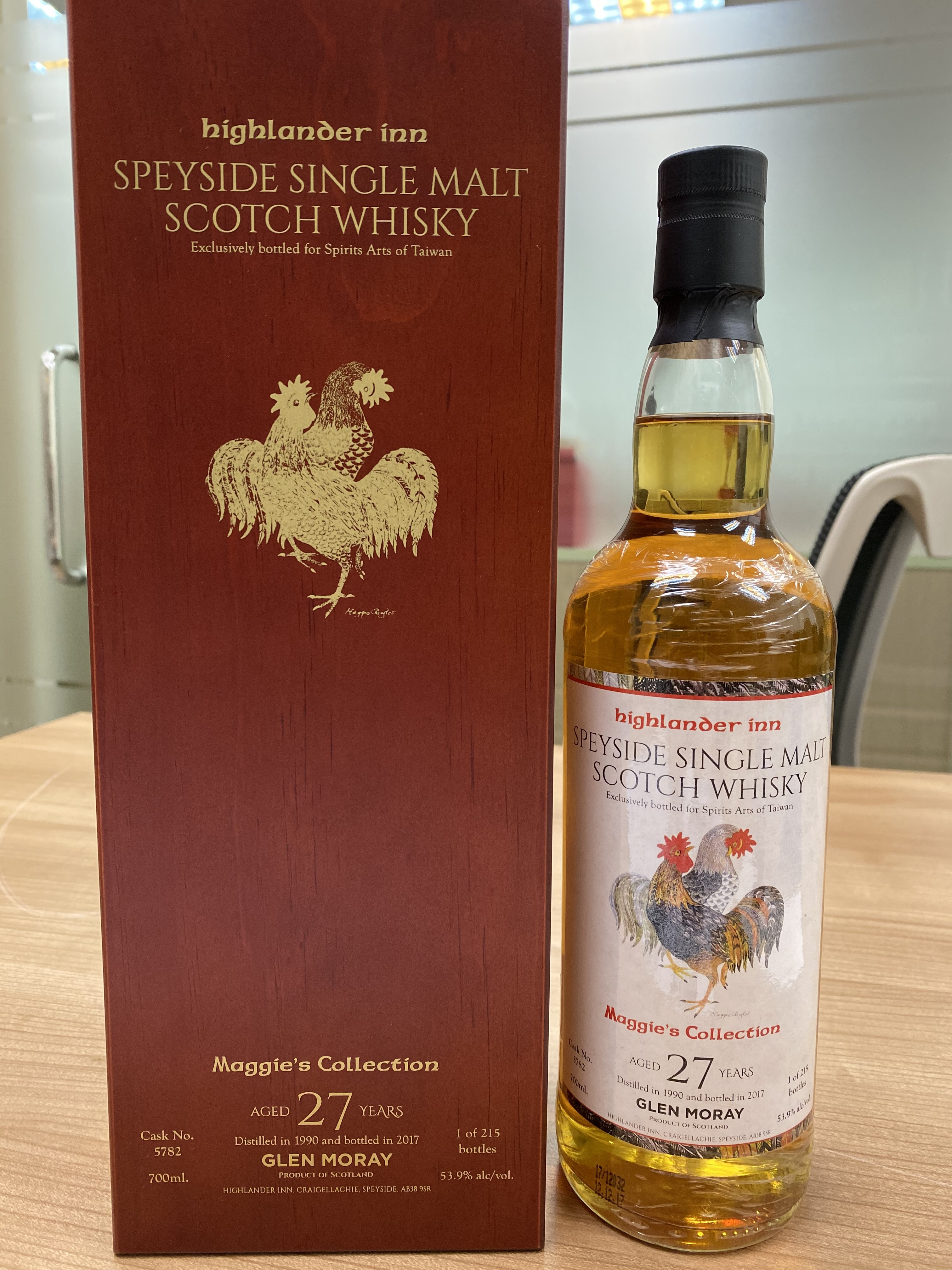 Highlander Inn Maggie s collection 27 年Glen Moray 威士忌，cask no. 5782,  Limited 215 bottles