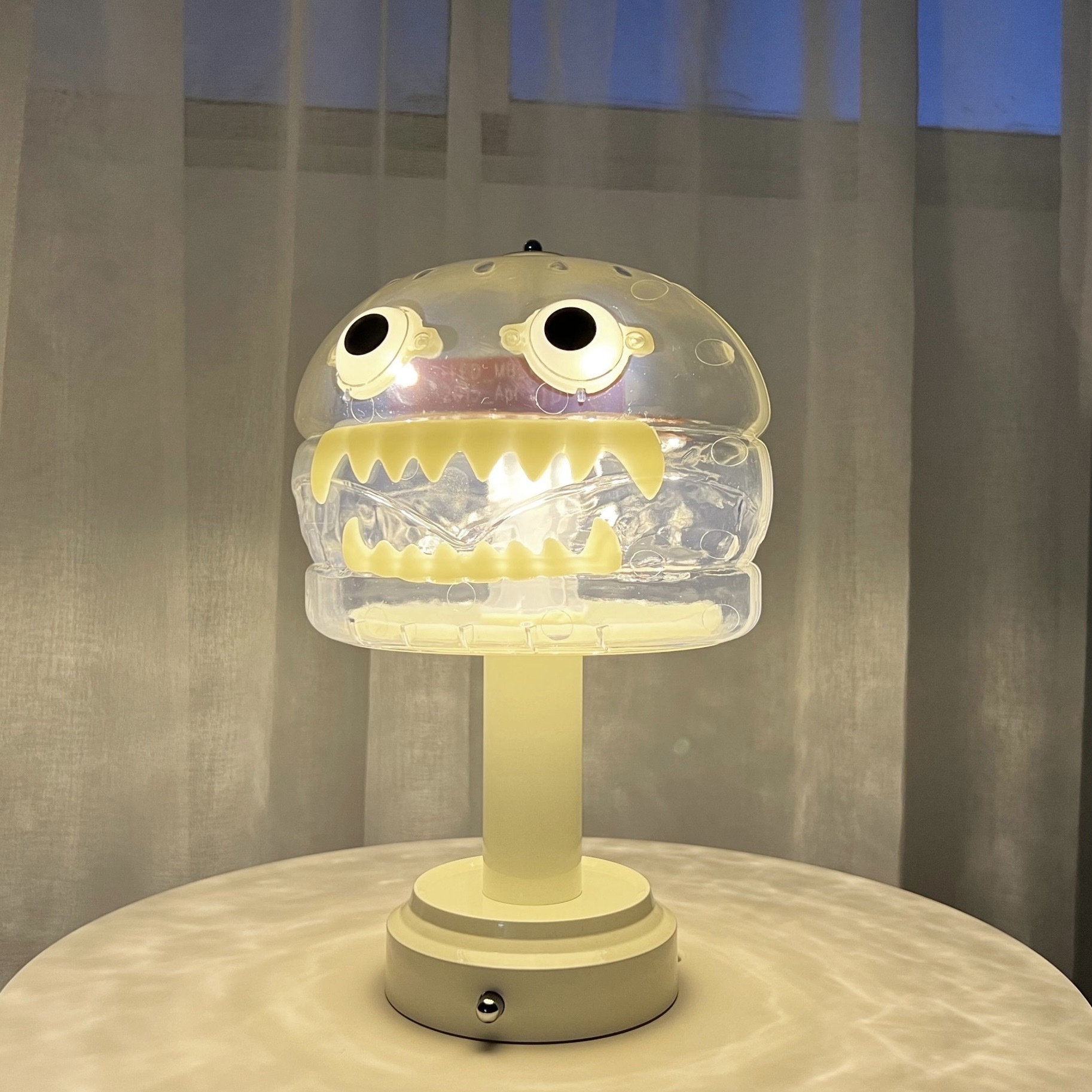 MEDICOM TOY X UNDERCOVER HAMBURGER LIGHT 