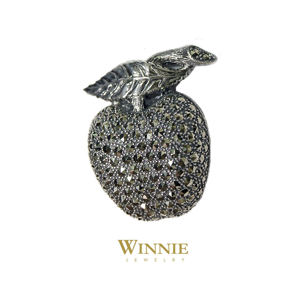 蘋果馬克賽石胸針