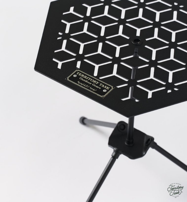 【Territory Task 地域仕事】渡鴉六角桌 RAVEN HEXAGON TABLE