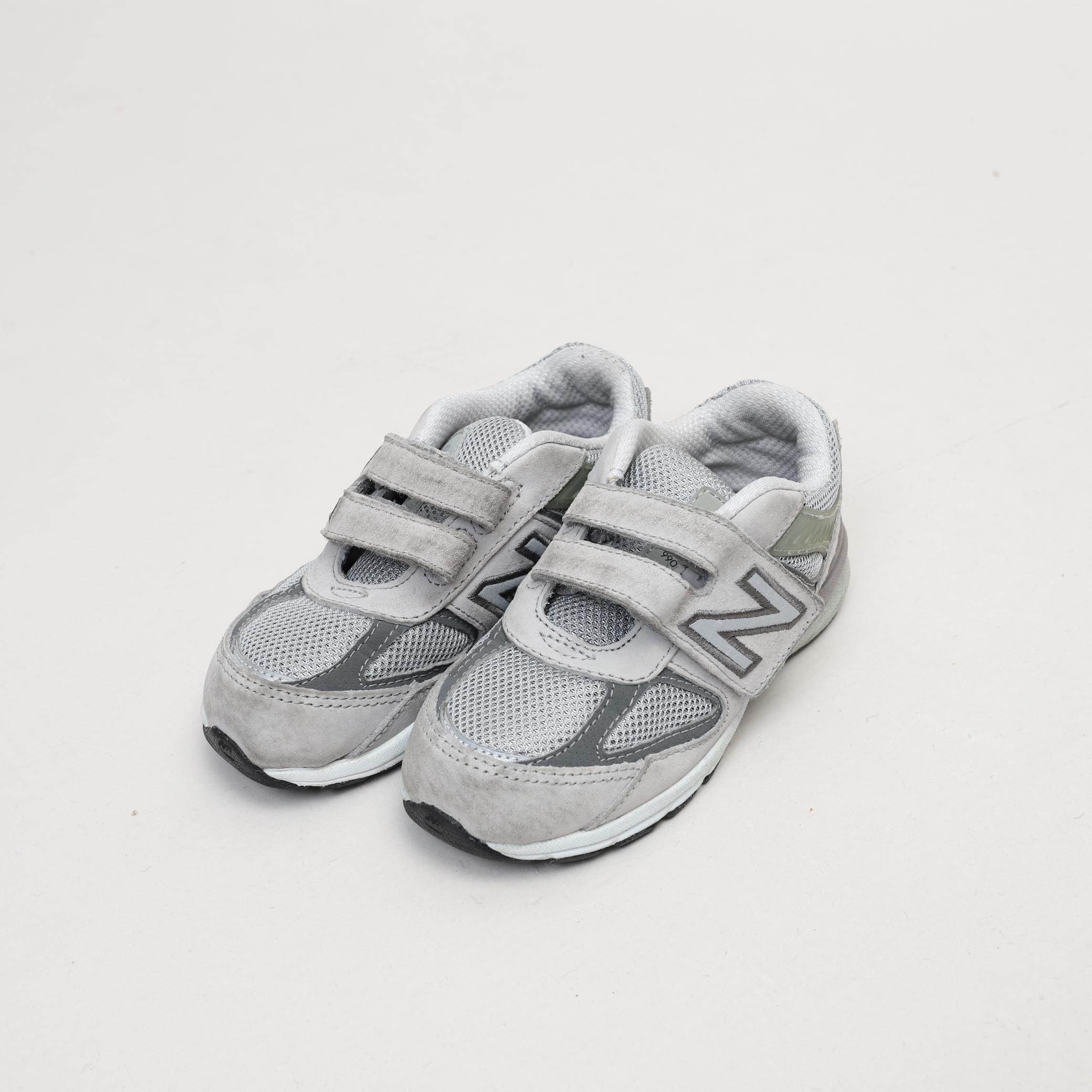 【二手US10C/16CM】NEW BALANCE 990 V5 中童鞋 灰色 麂皮 魔鬼氈 反光 美國製 慢跑鞋【IV990GL5】