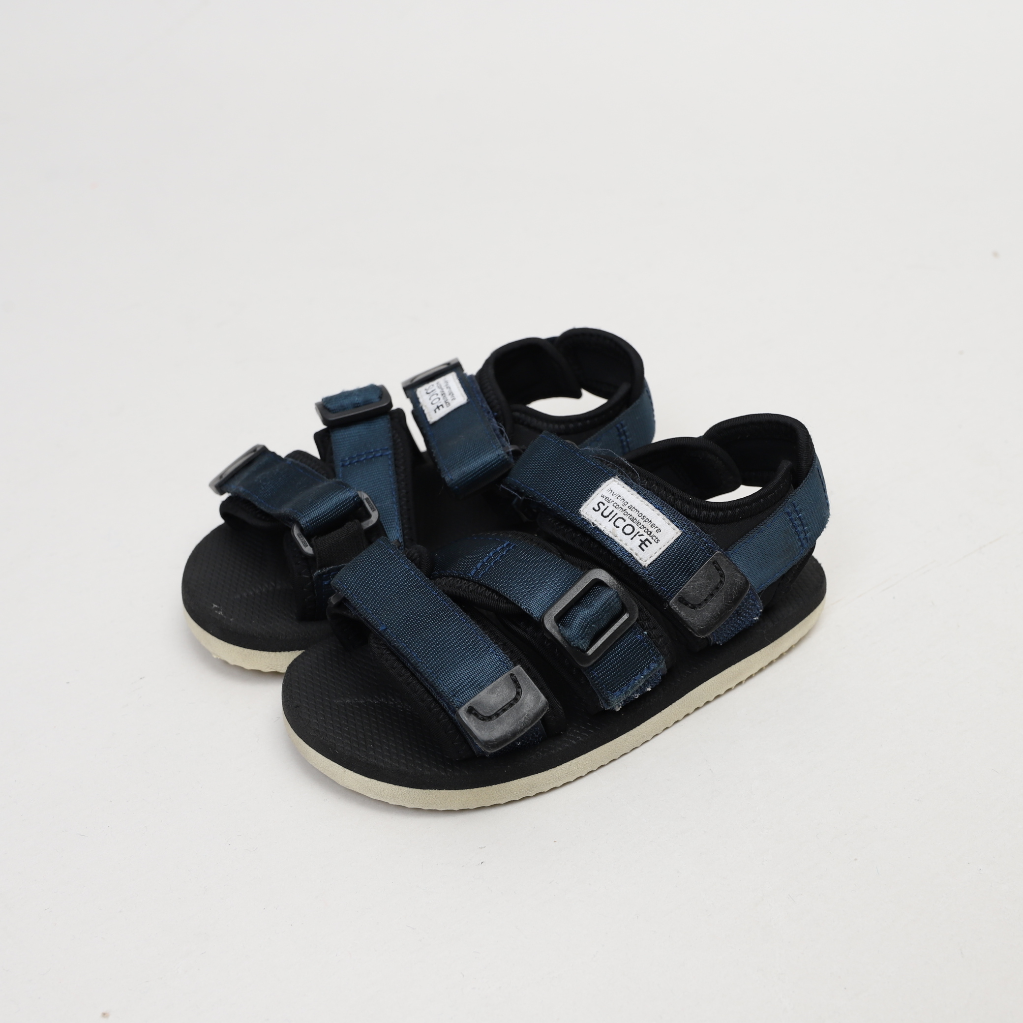 [出清商品售出無退換] 【二手USK11/18CM】SUICOKE KISEE-KIDS OG-044KIDS 童鞋 深藍色 奶油底 交叉織帶 魔鬼氈 涼鞋【SK20044KDNY】