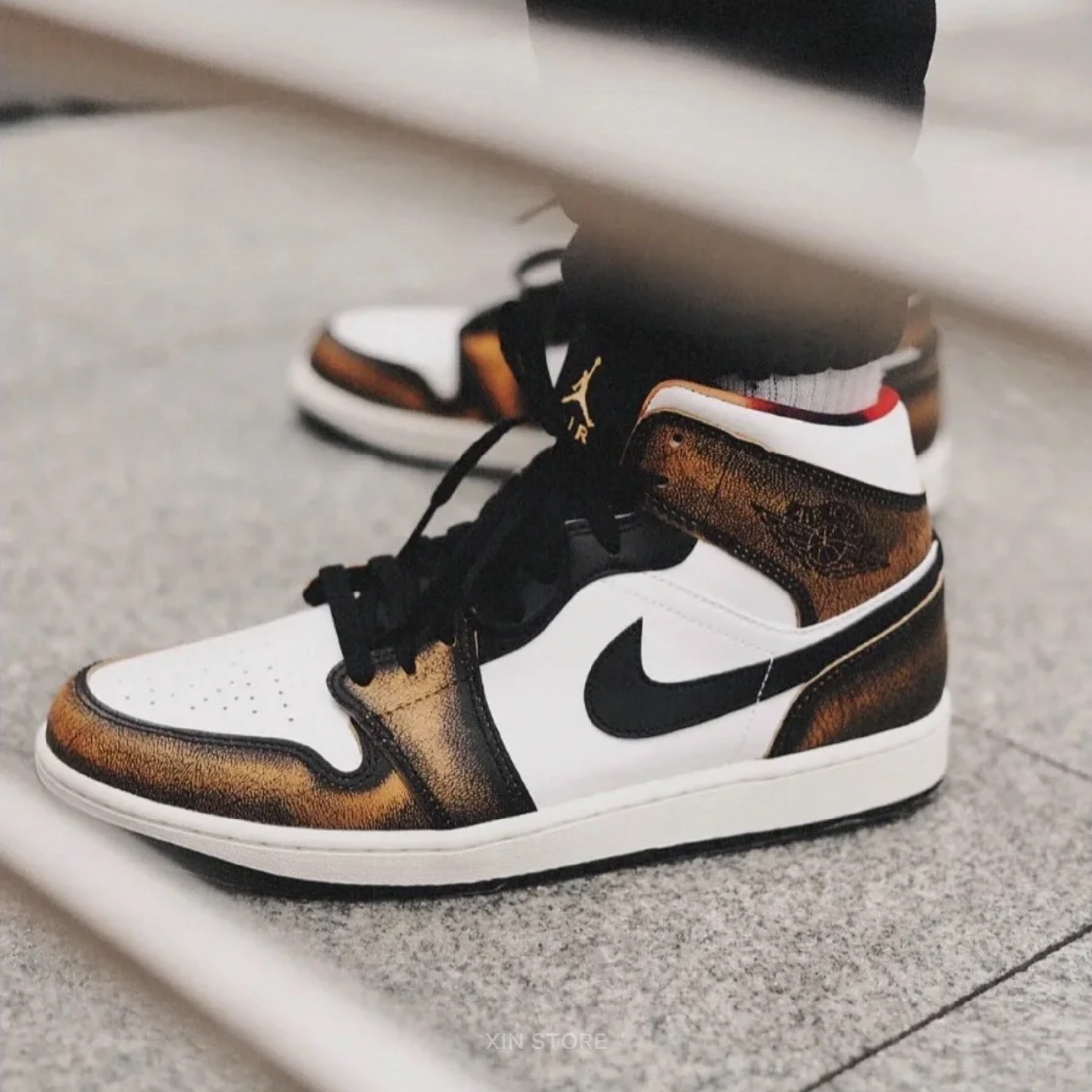 【現貨】Nike Air Jordan 1 Mid SE 高筒 經典 喬丹 奶油底 古銅