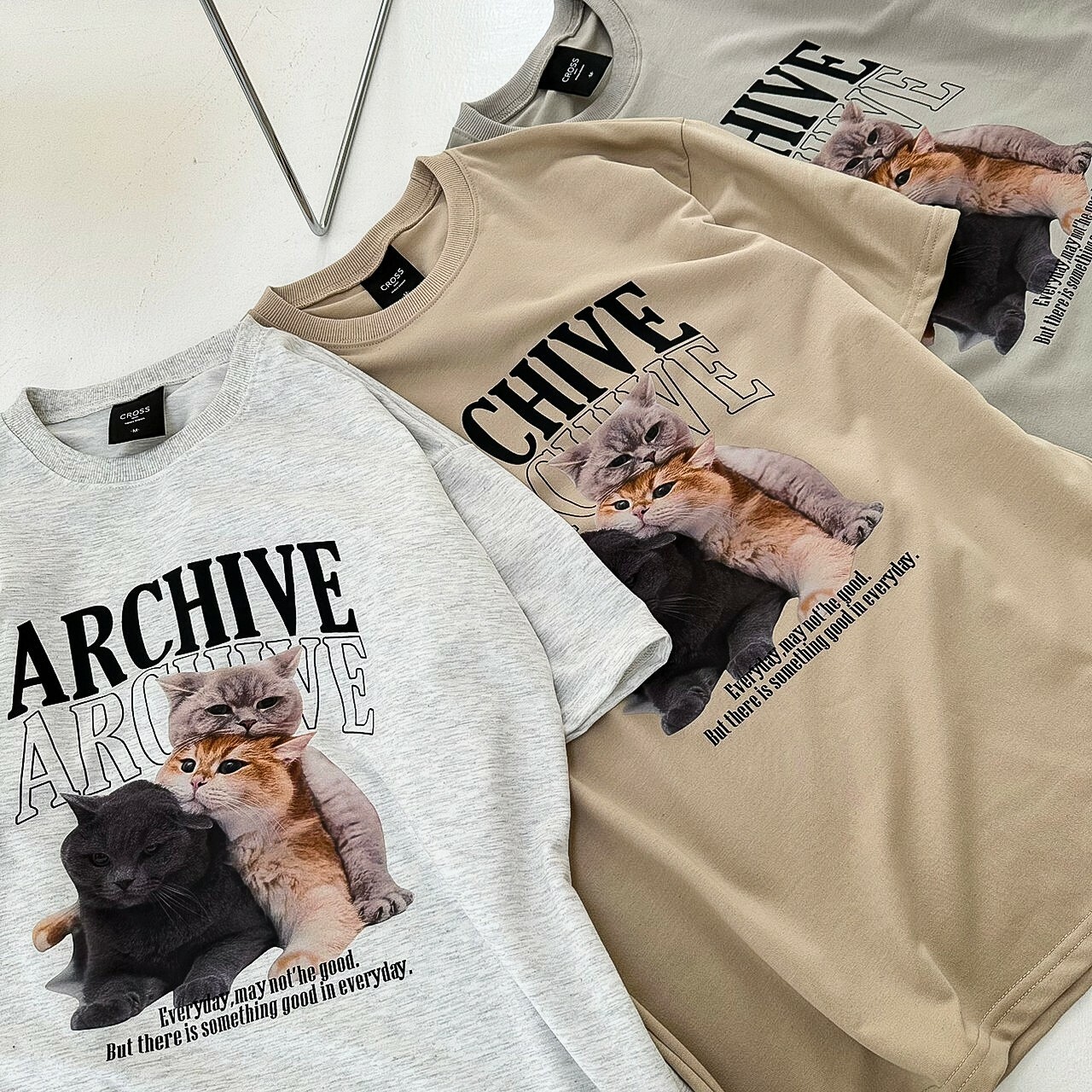 自訂款 韓版 貓咪照片 寬鬆落肩 短T (18680)