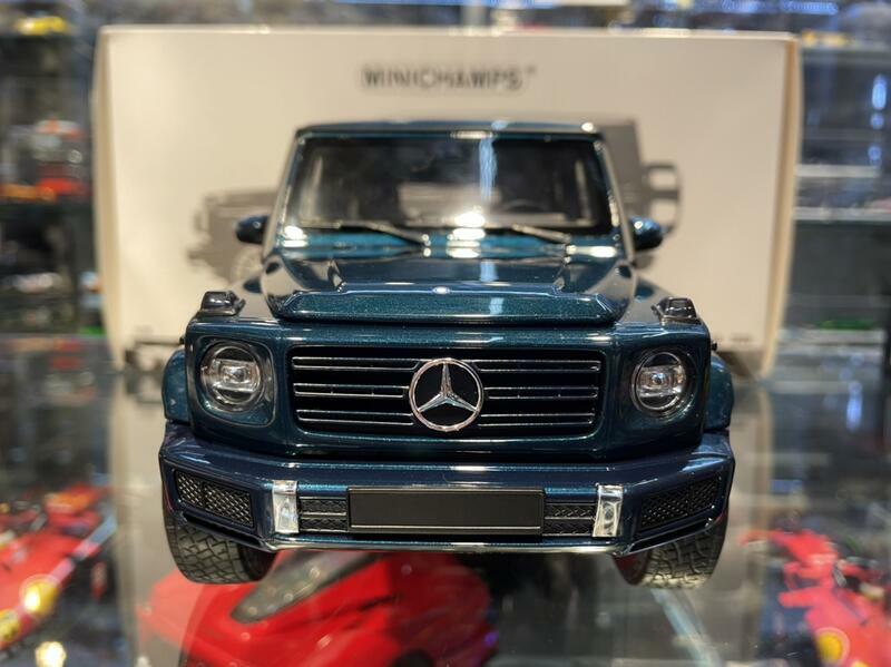 MINICHAMPS Mercedes-Benz G-Class G500 W463 Blue 1/18