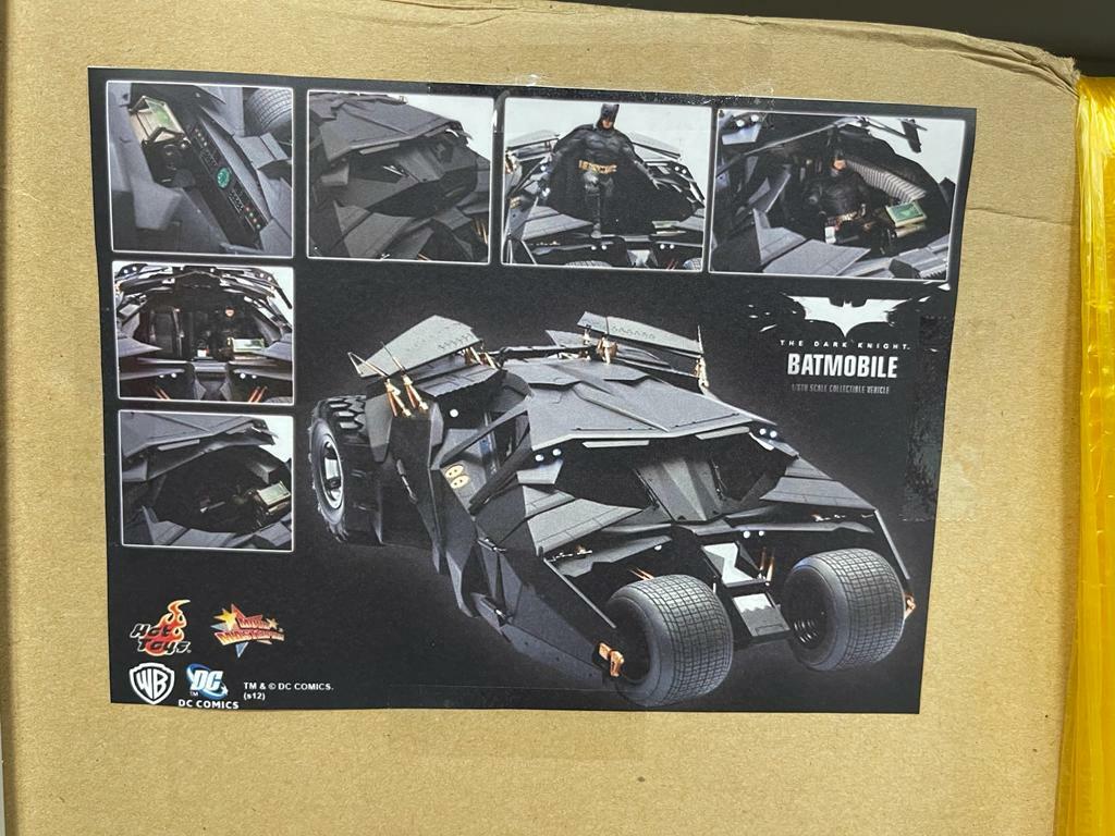 ［代客開倉］HOTTOYS BATMAN THE DARK KNIGHT Batmobile 蝙蝠車 ( JJH43)
