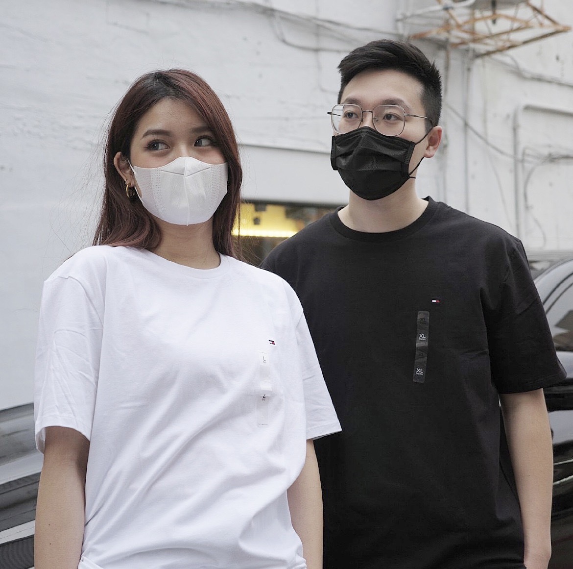 TOMMY  胸前小LOGO素T