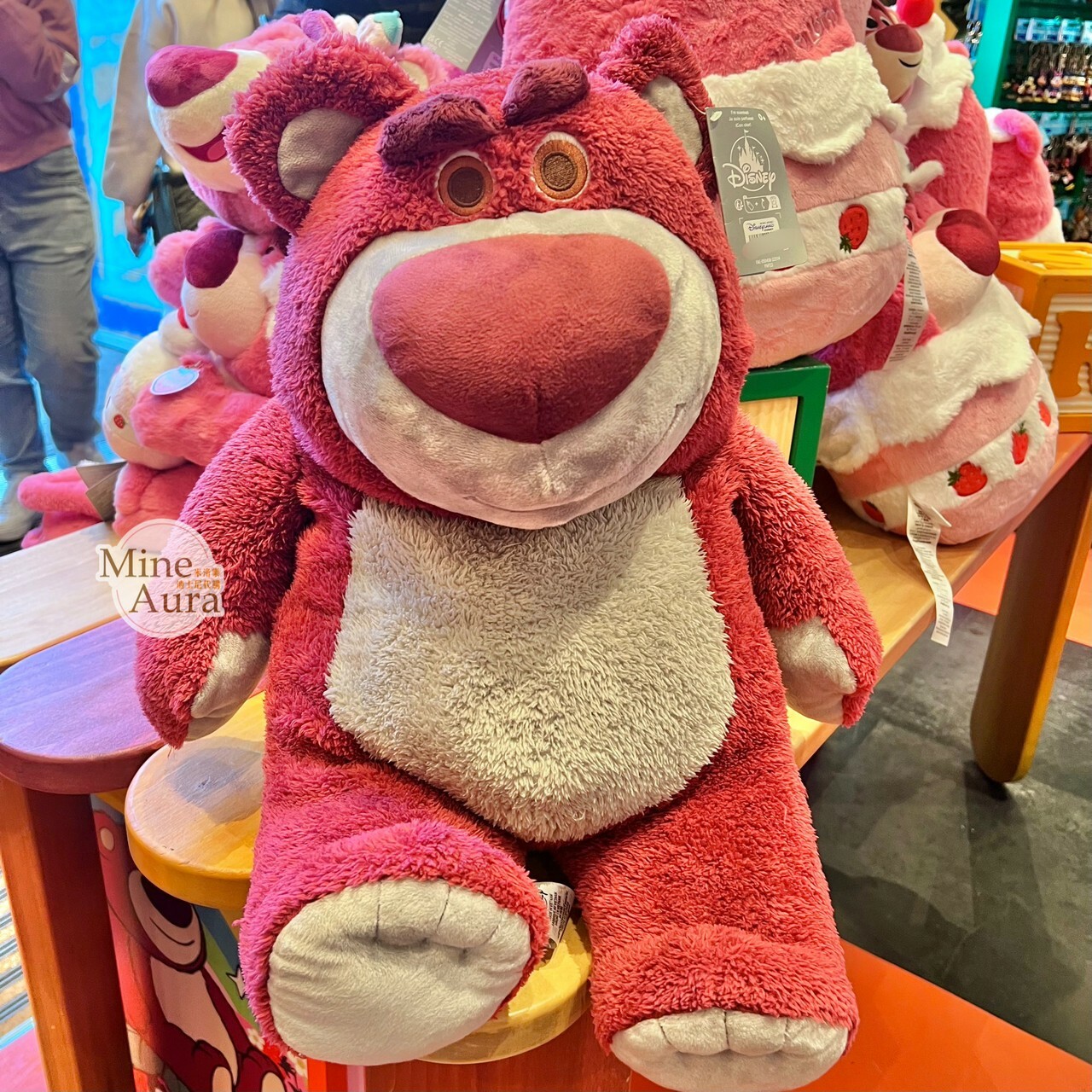 (現貨) 熊抱哥 Lotso 經典 L號 娃娃 玩偶 玩具總動員 Toy Story -香港迪士尼樂園