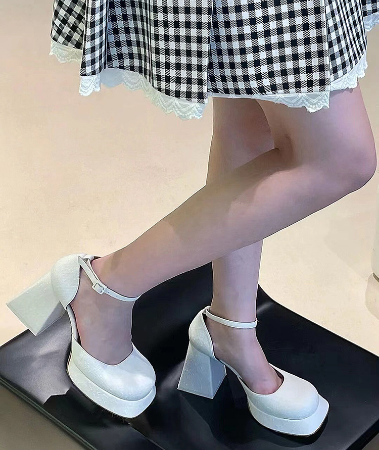 厚底粗跟 復古方頭跟鞋(35-40)(黑/白/黑印花/黑白格)