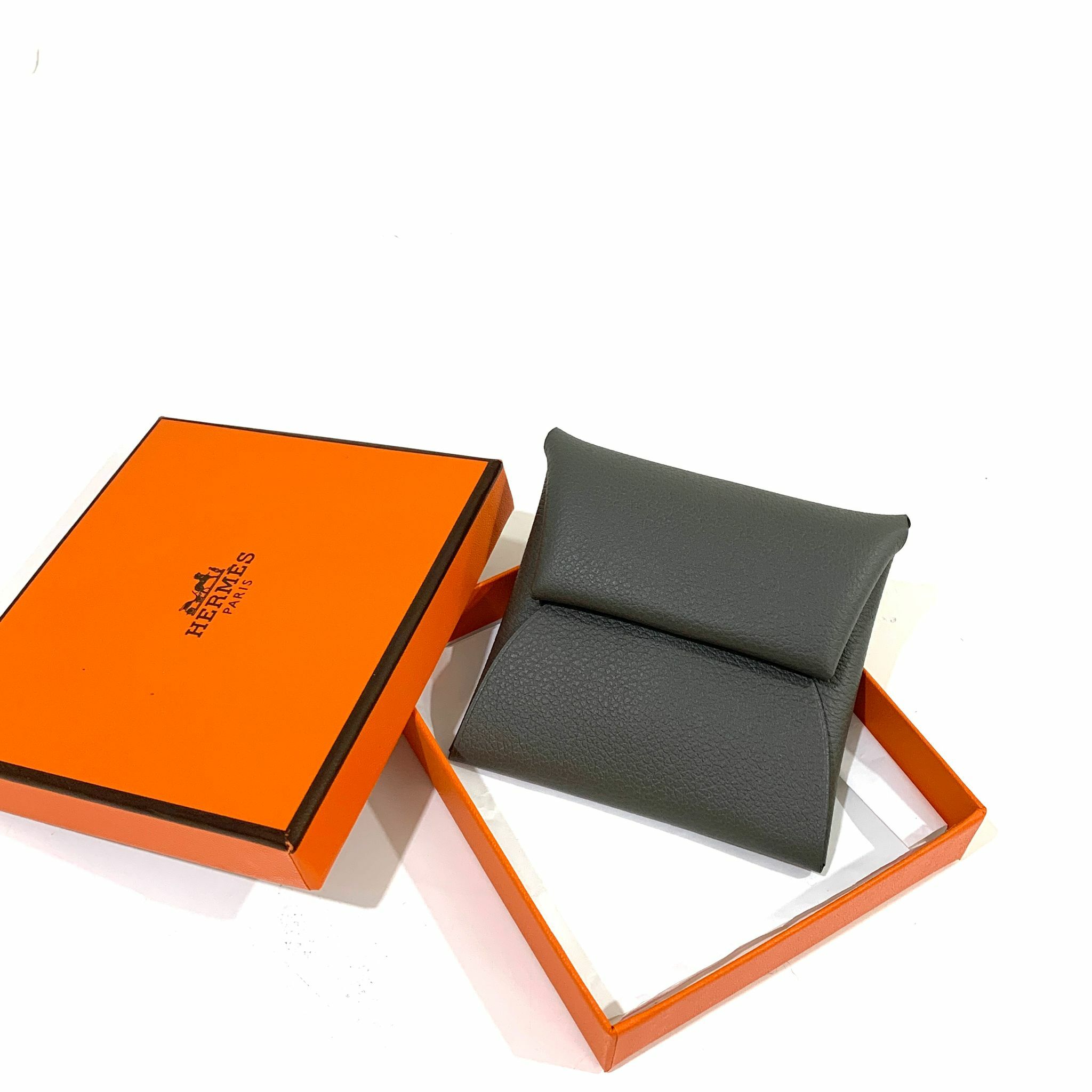 お1人様1点限り】 新品！【HERMES】BASTIA♪vert Rousseau 折り財布