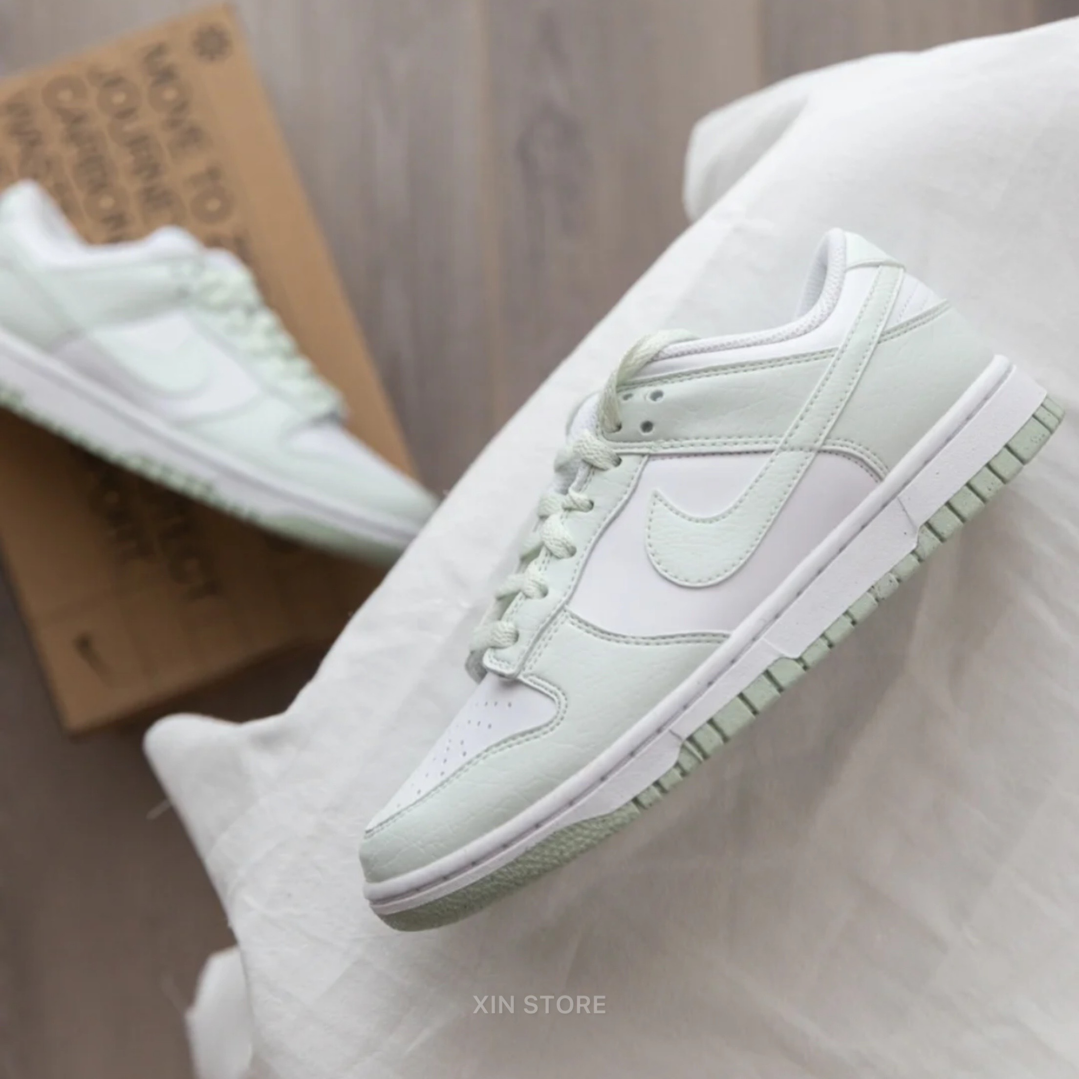 【現貨】Nike Dunk Low Barely Green and White 低筒 環保 薄荷綠