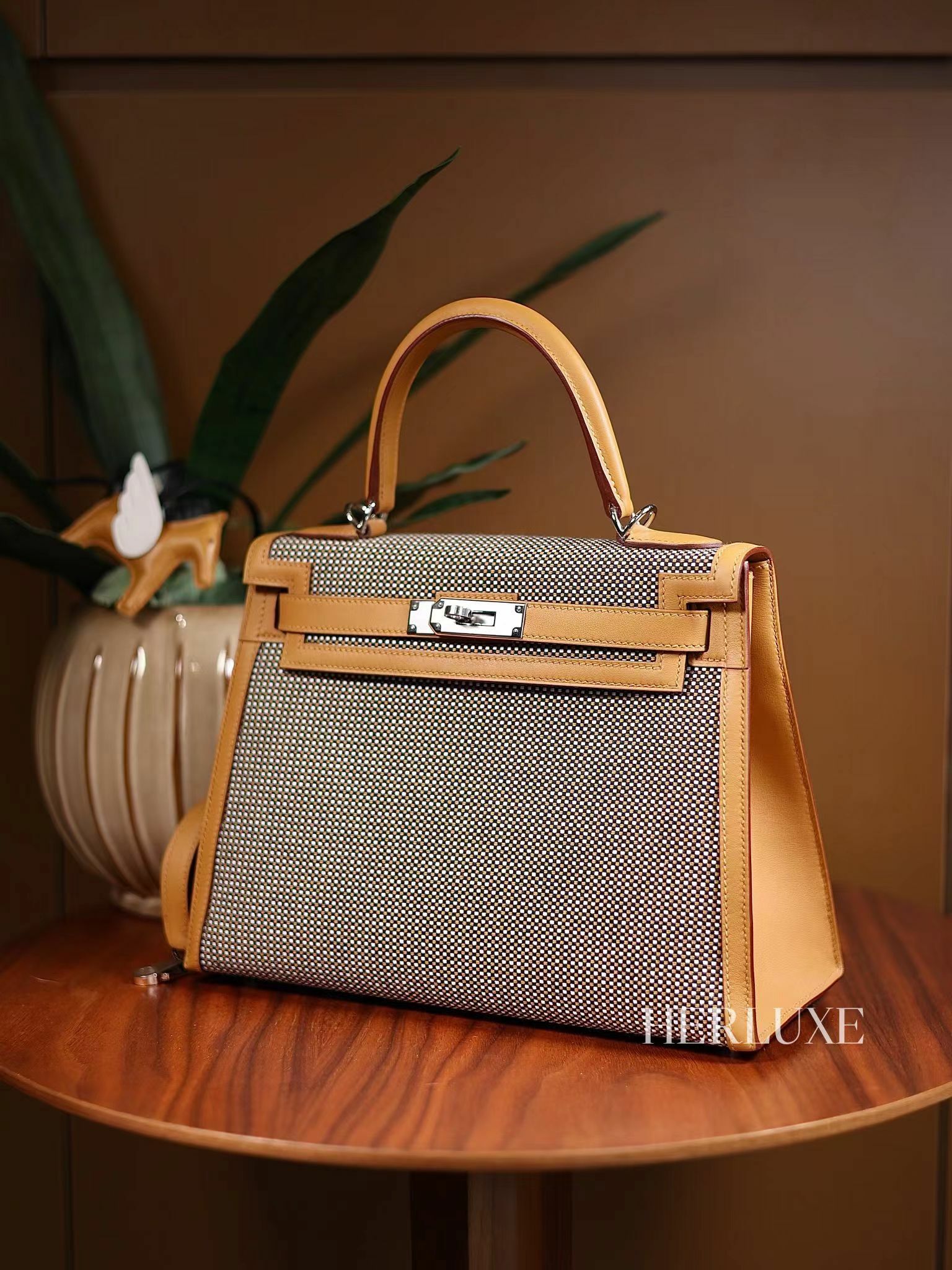 Kelly 28 toile quadrille 89 noir/ 01 blanc/ desert/ 2S sesame ck swift