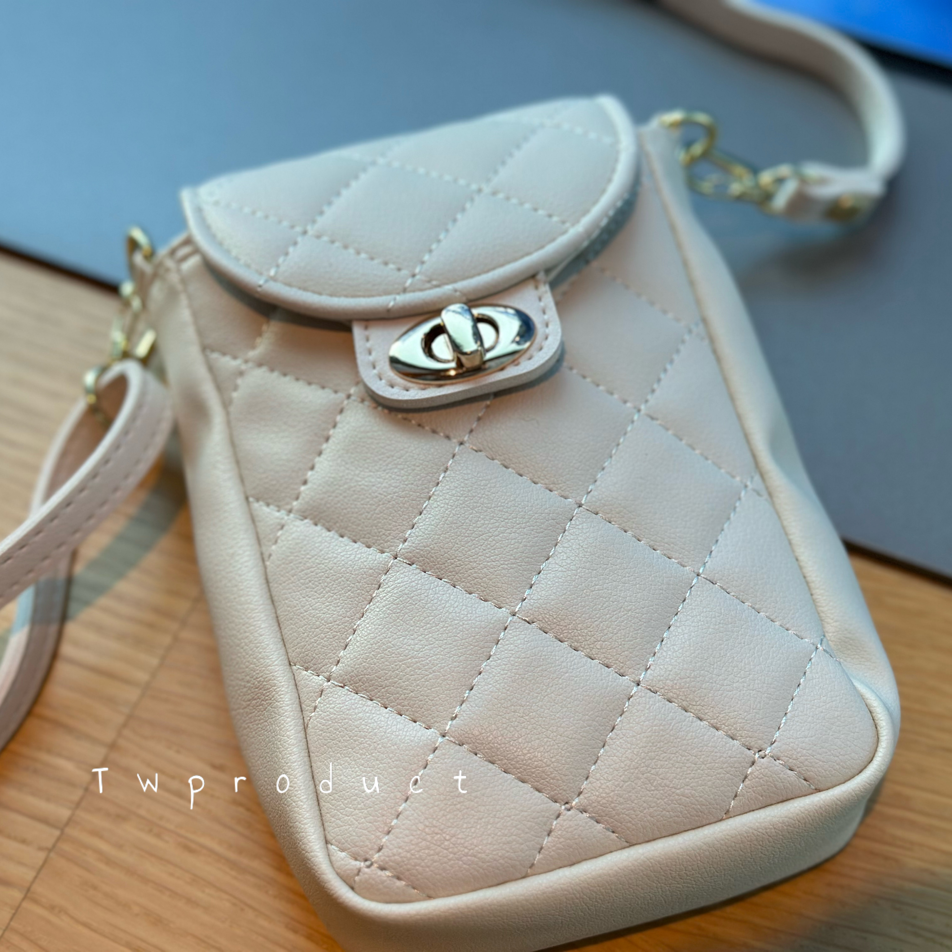 ✨|| RT26 ||軟 皮 菱 格 長 鈕 扣 手 袋