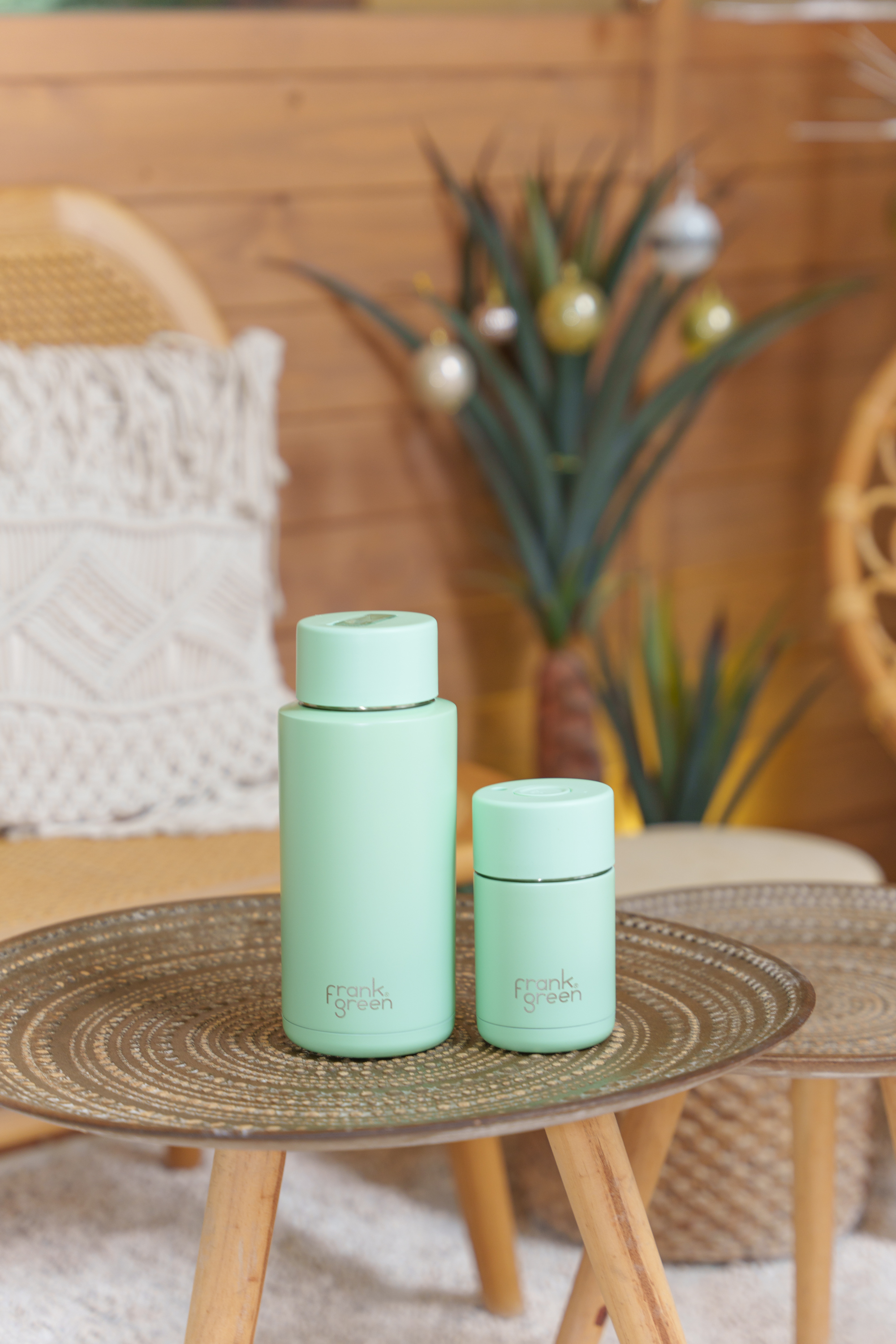 Mint Gelato Ceramic Reusable Bottle - 34oz / 1,000ml | FRANK GREEN