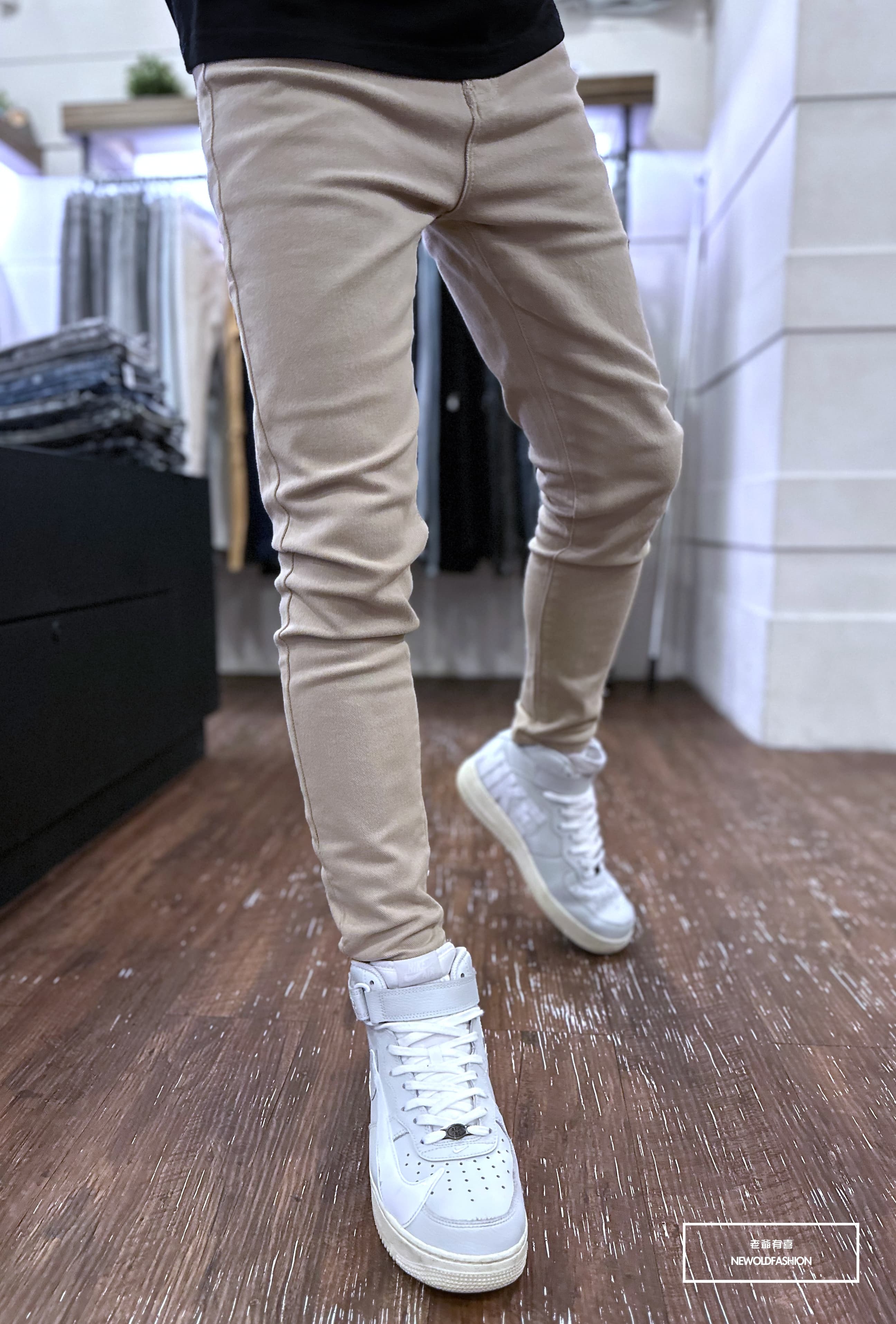 『新品上市』重磅純色全素小直筒牛仔褲(NOF23028270)-卡其