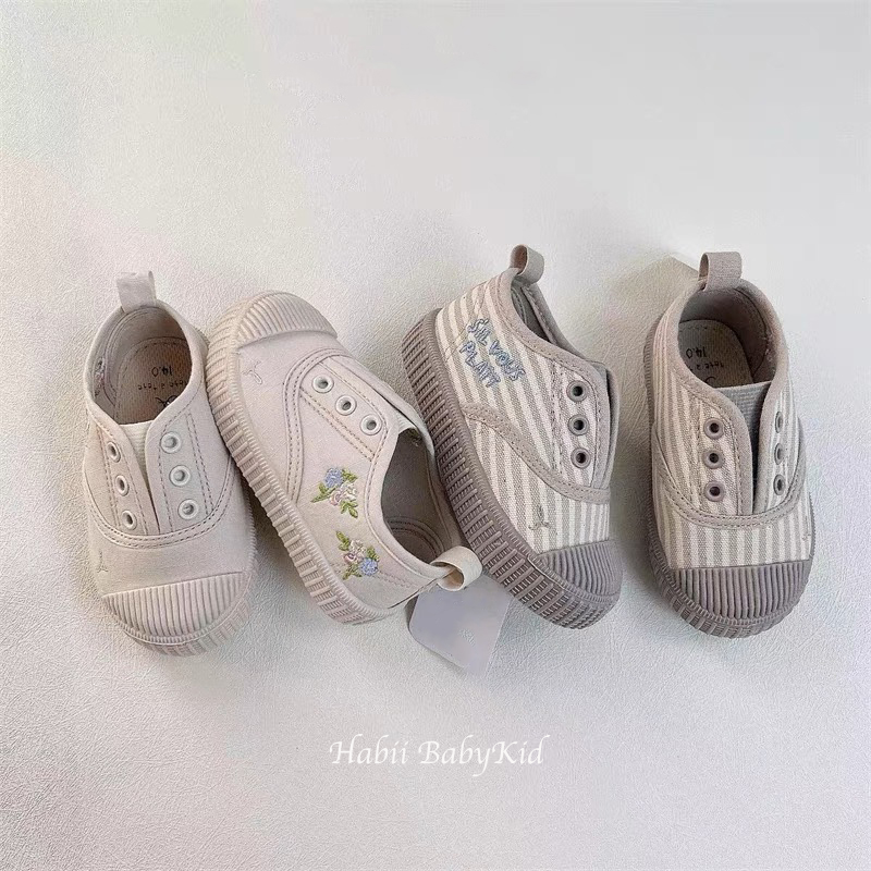 日本清新質感刺繡懶人鞋