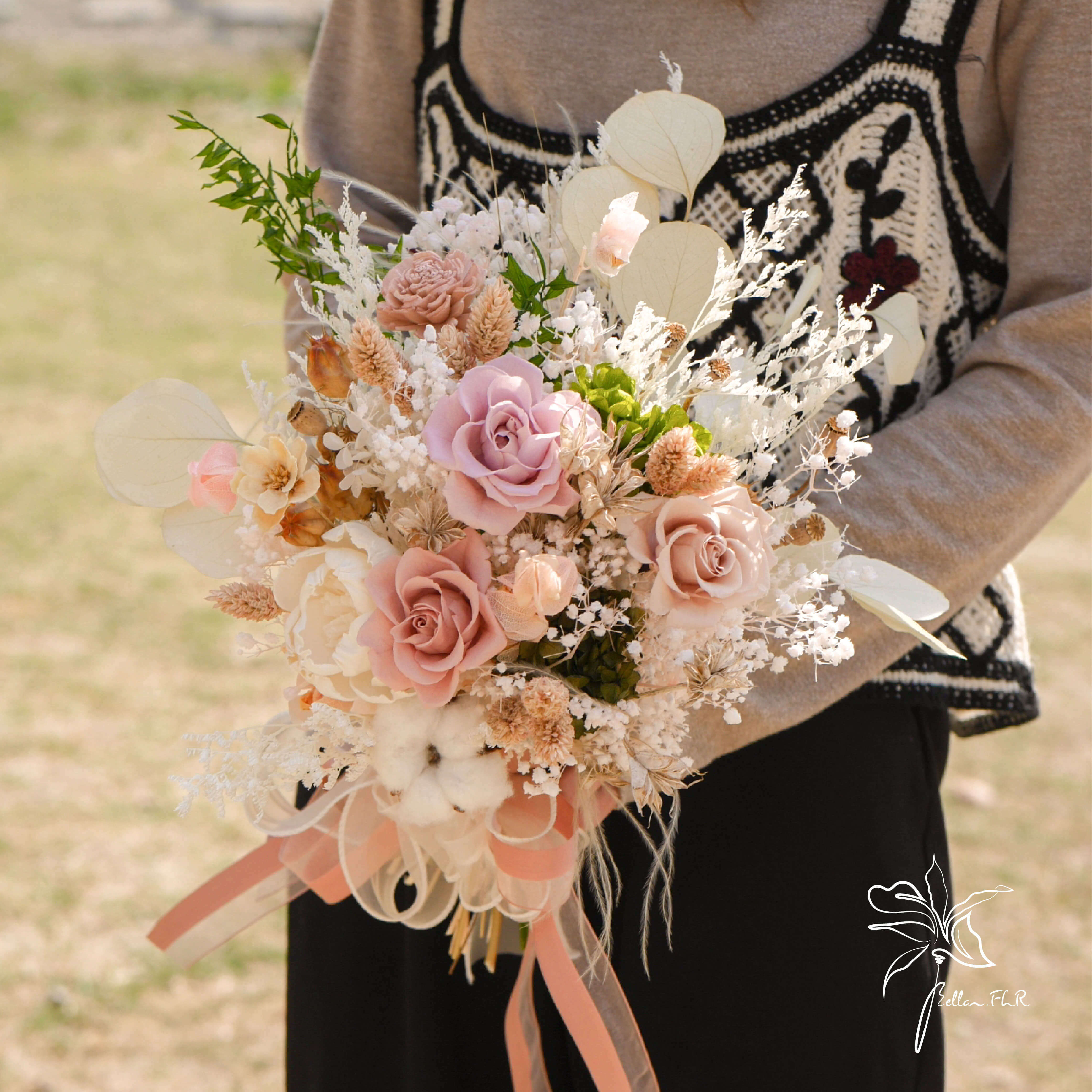 【青春戀曲】3朵永生主花中型捧花