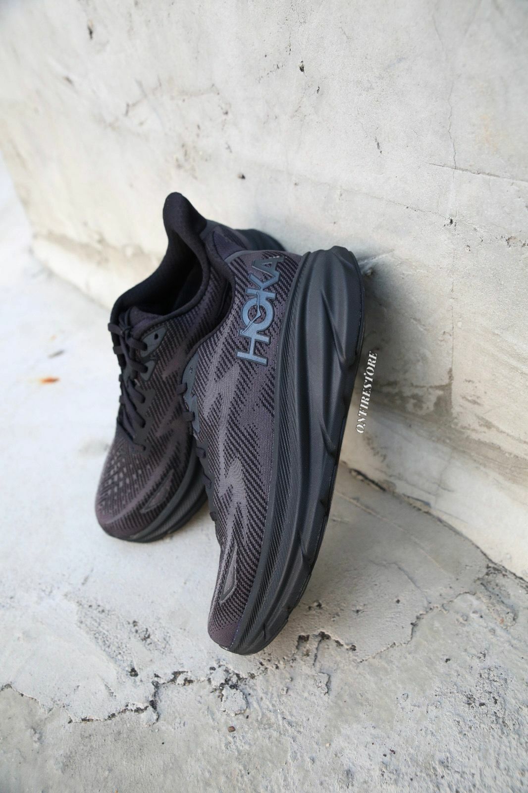 {現貨} Hoka One One Clifton 9 "Black"