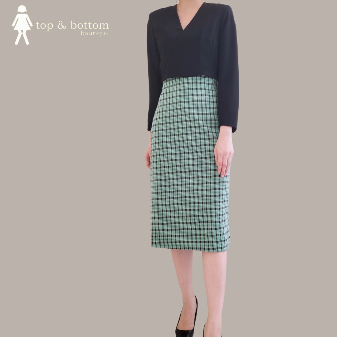 V NECK L/SLEEVE CROP BLOUSE