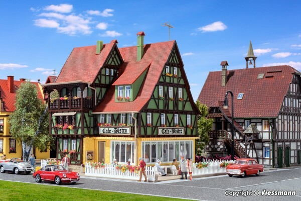 Vollmer 43695 HO scale, Café-Bistro with interior and LED lighting, functional kit