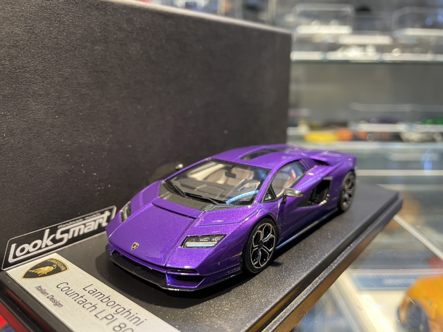 LookSmart LS529G Lamborghini Countach LPI 800-4 1/43
