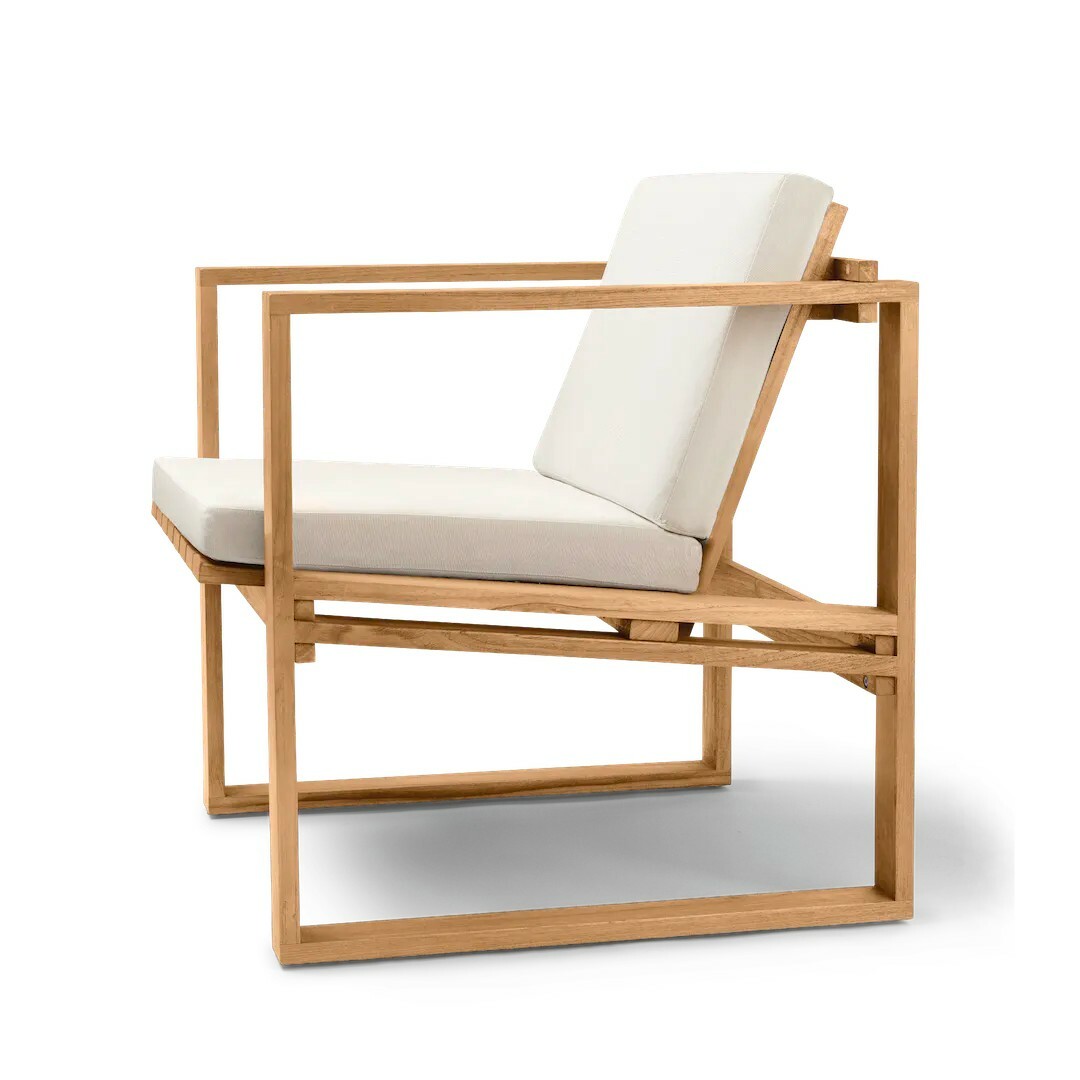 BK11 Lounge Chair