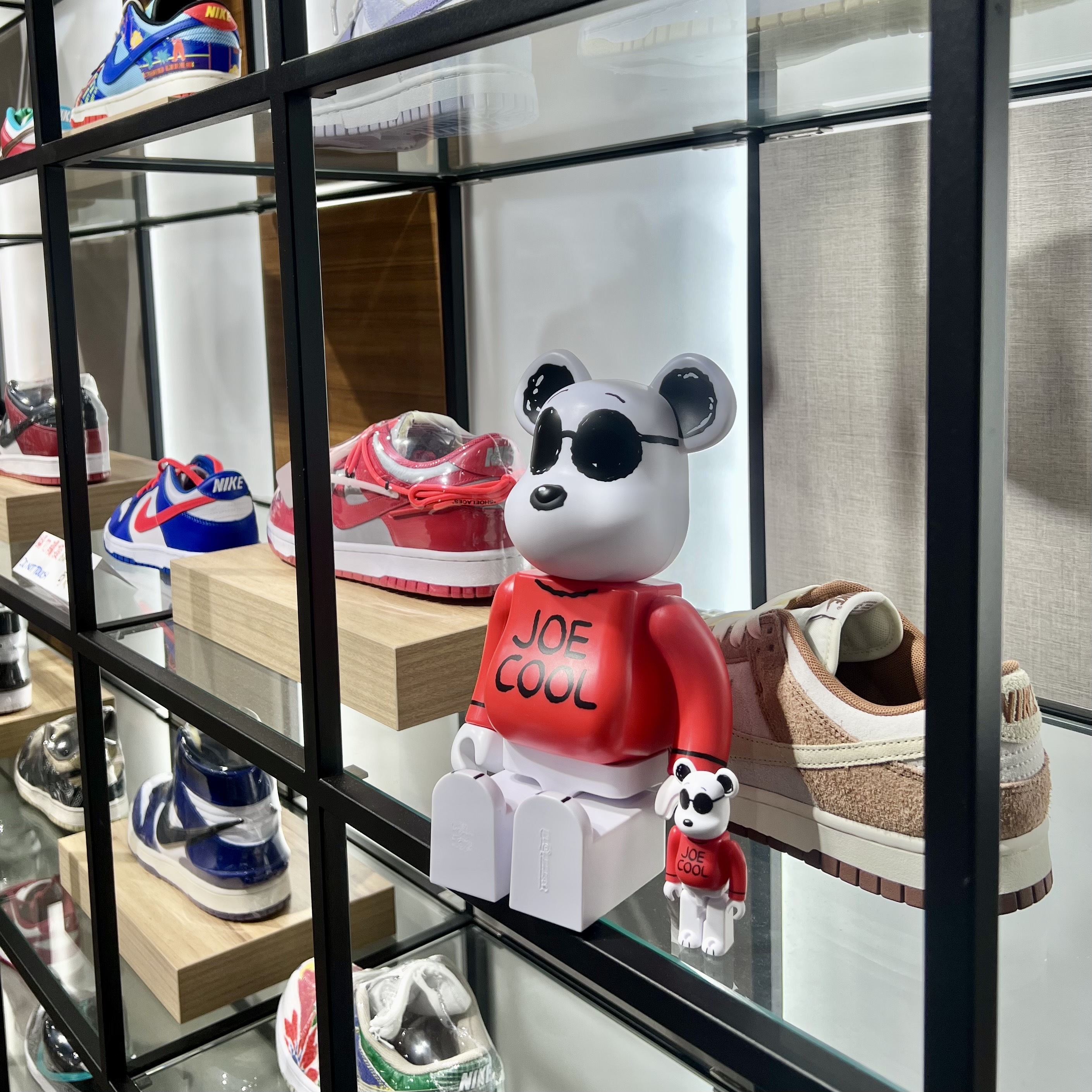 BE@RBRICK JOE COOL PEANUTS SNOOPY 400%+100% 史努比 BE@RBRICK JOE COOL PEANUTS SNOOPY 400%+100% 史努比