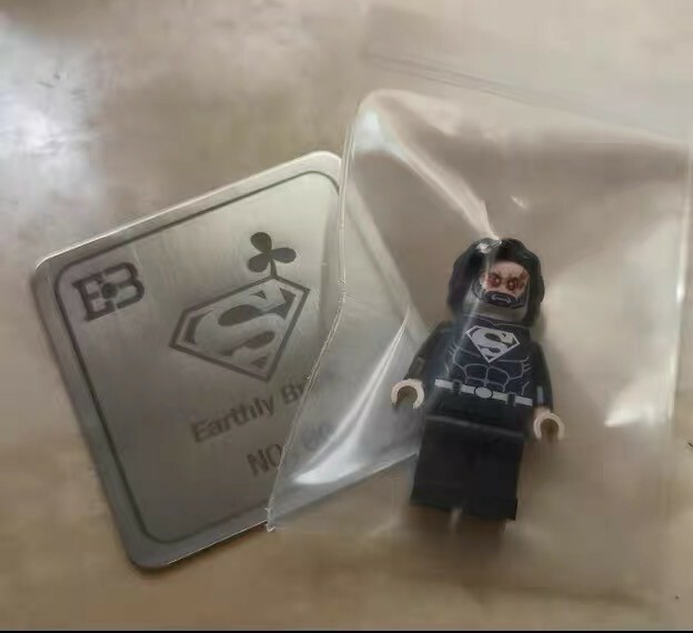 [Earthly Brick] 黑超人