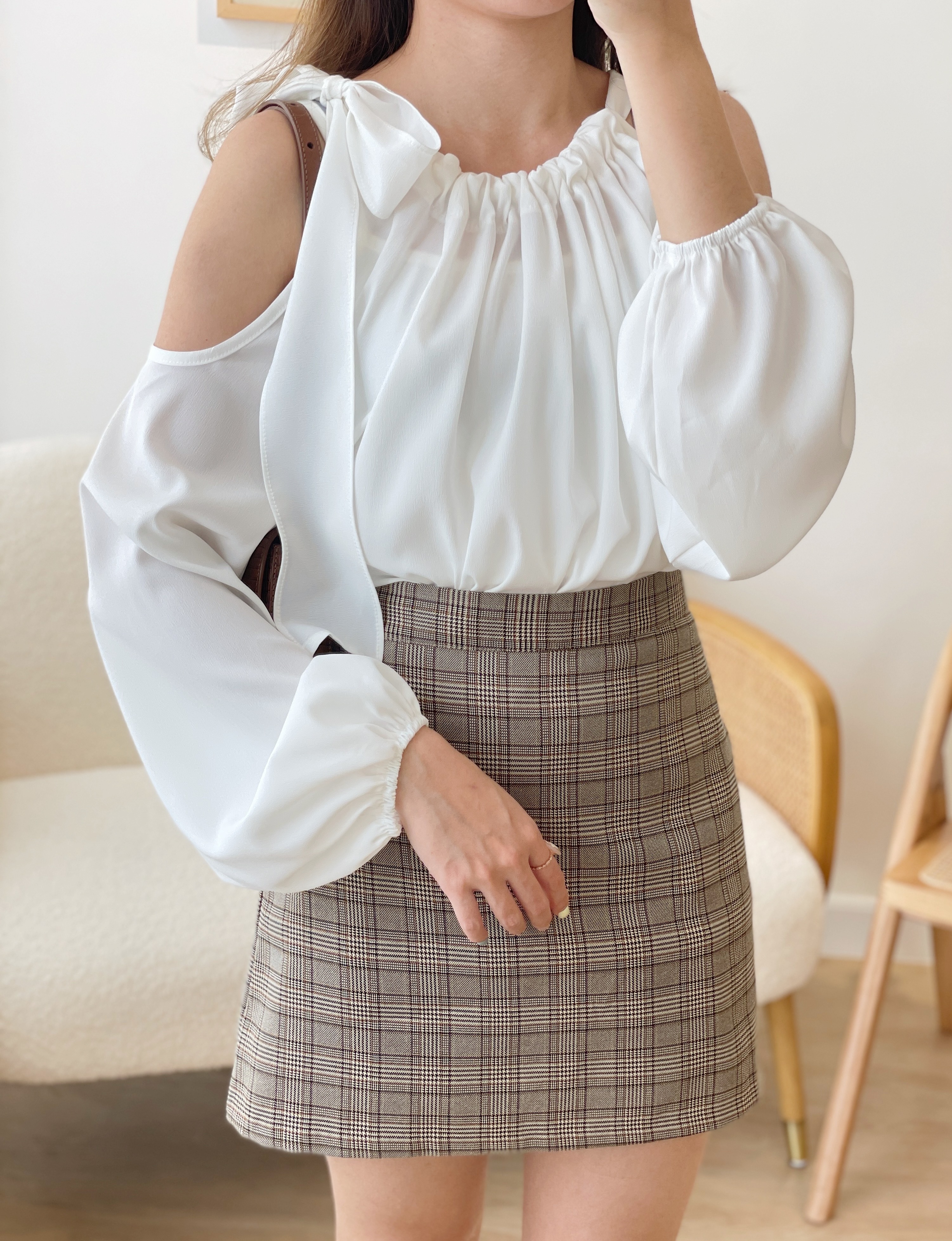 T611 Dazzling Half Ribbon Blouse