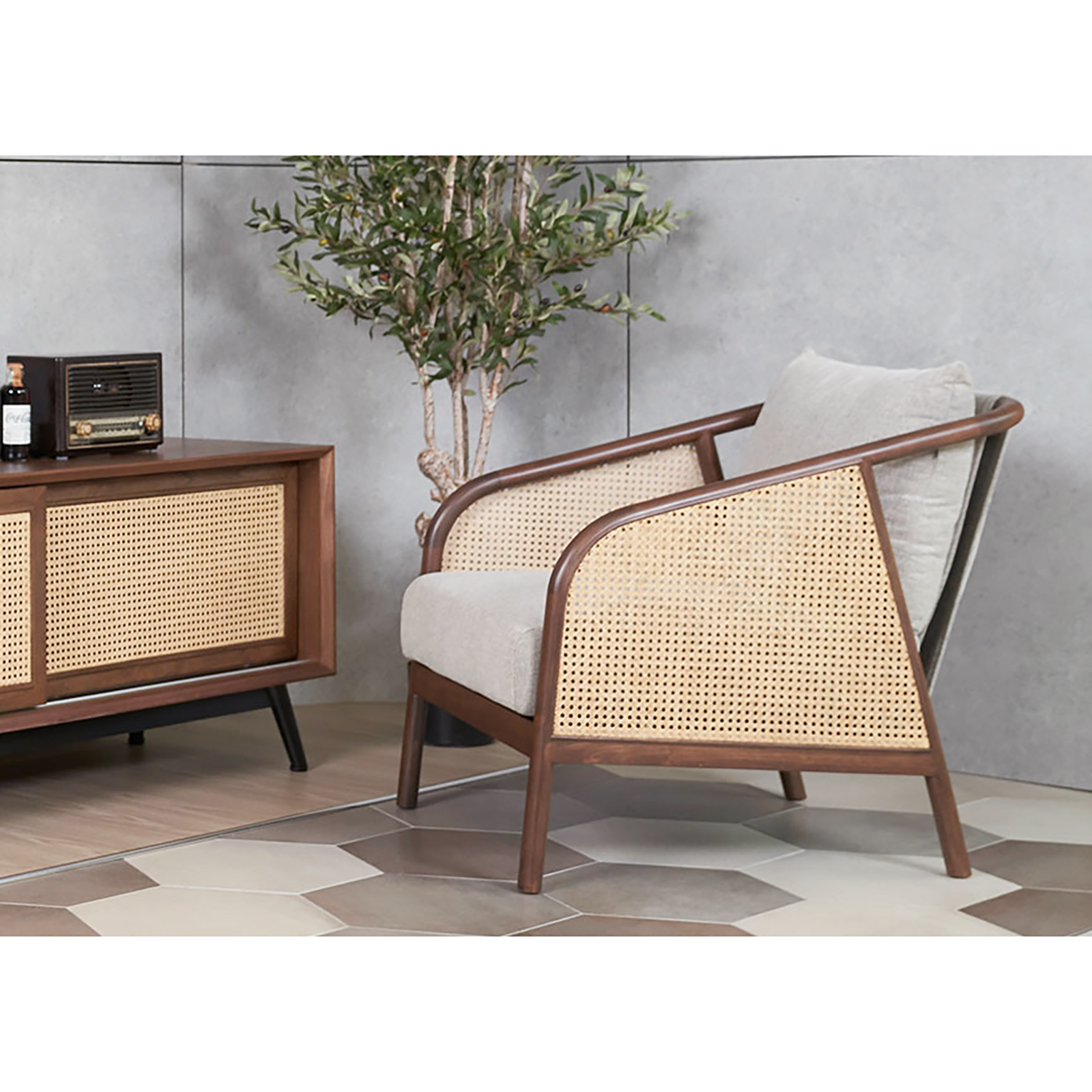 Nash 藤編造型椅 - 灰米布色〔SF9510〕