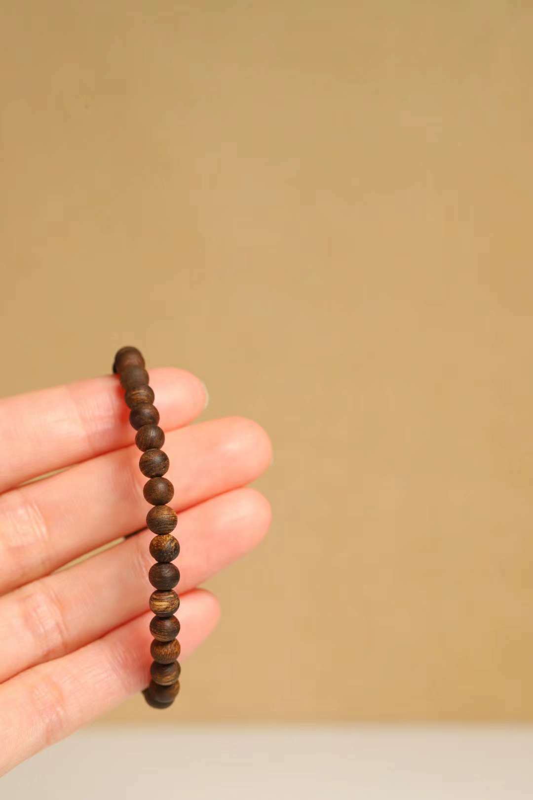 達拉乾沉香｜5mm⼿串