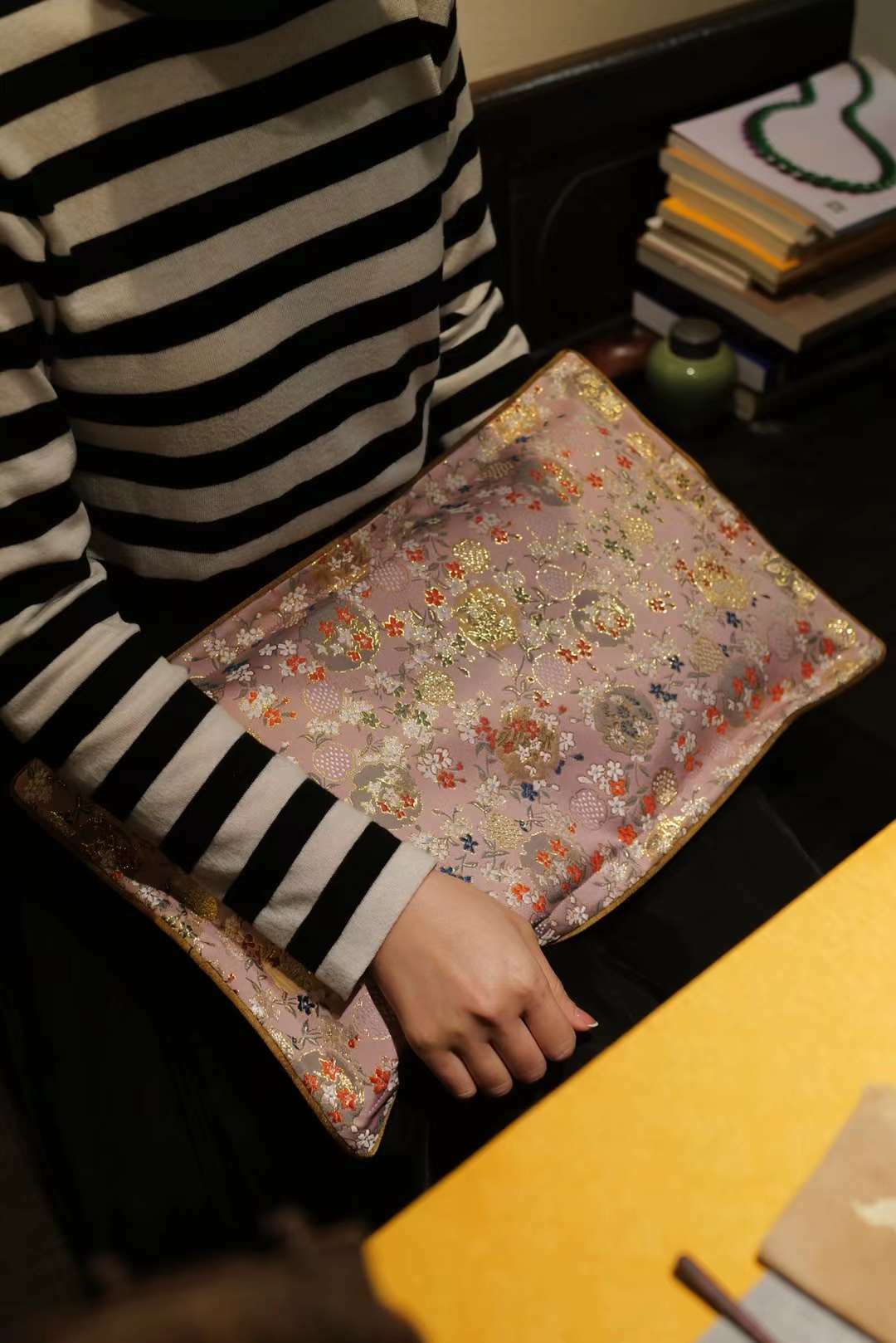 沉香枕頭