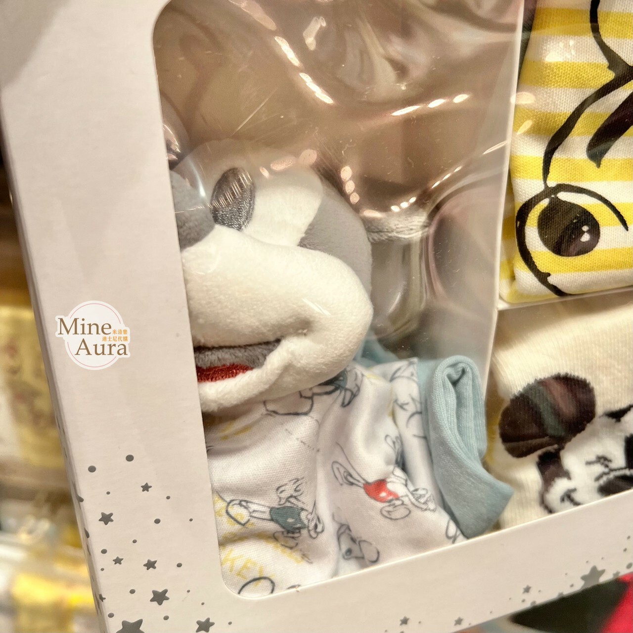 米奇 Mickey 嬰兒 安撫娃娃 +襪子+圍兜兜 禮盒組 彌月禮-香港迪士尼樂園