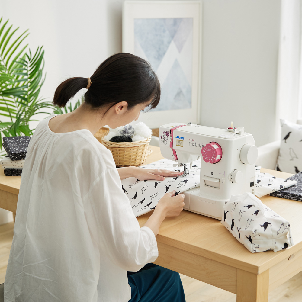 寬幅印花布8N/台灣八哥/筆繪黑白