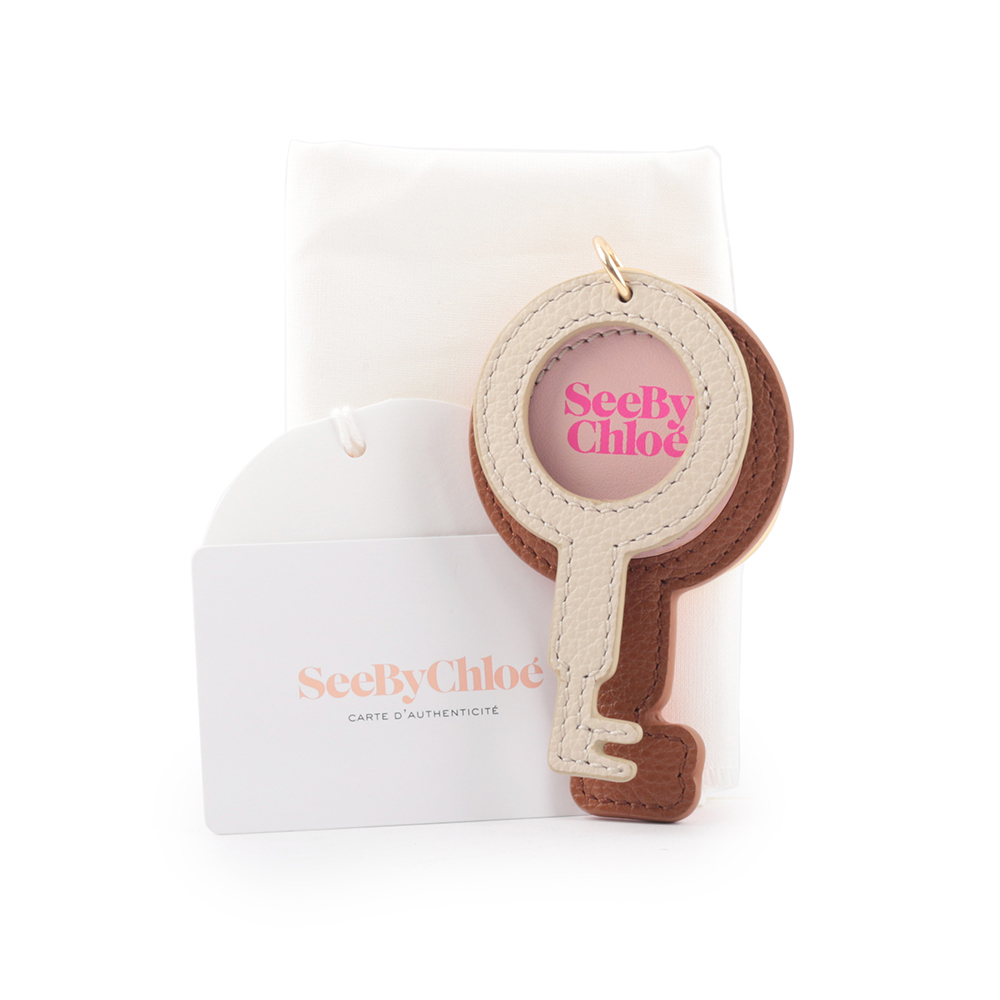 【SEE BY CHLOE】鑰匙造型牛皮吊飾/鑰匙圈(焦糖/白色)