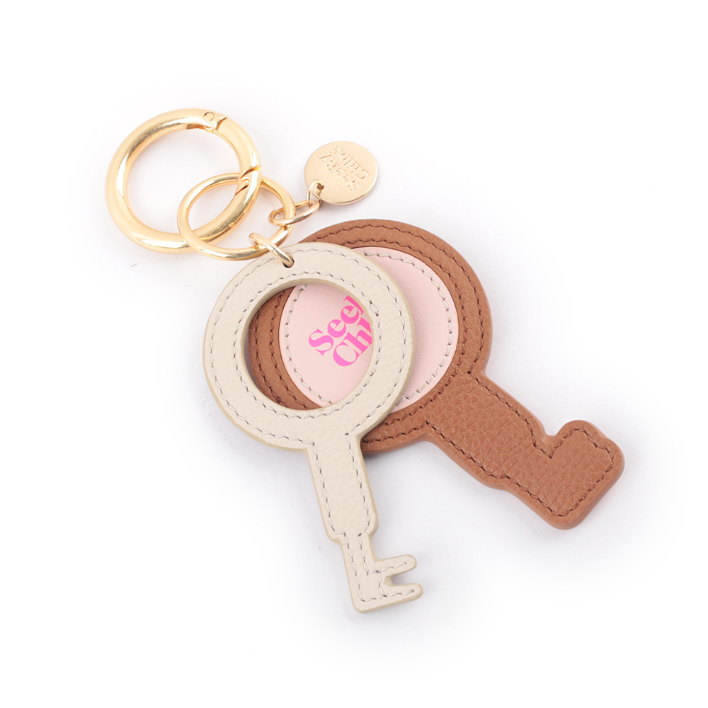 【SEE BY CHLOE】鑰匙造型牛皮吊飾/鑰匙圈(焦糖/白色)